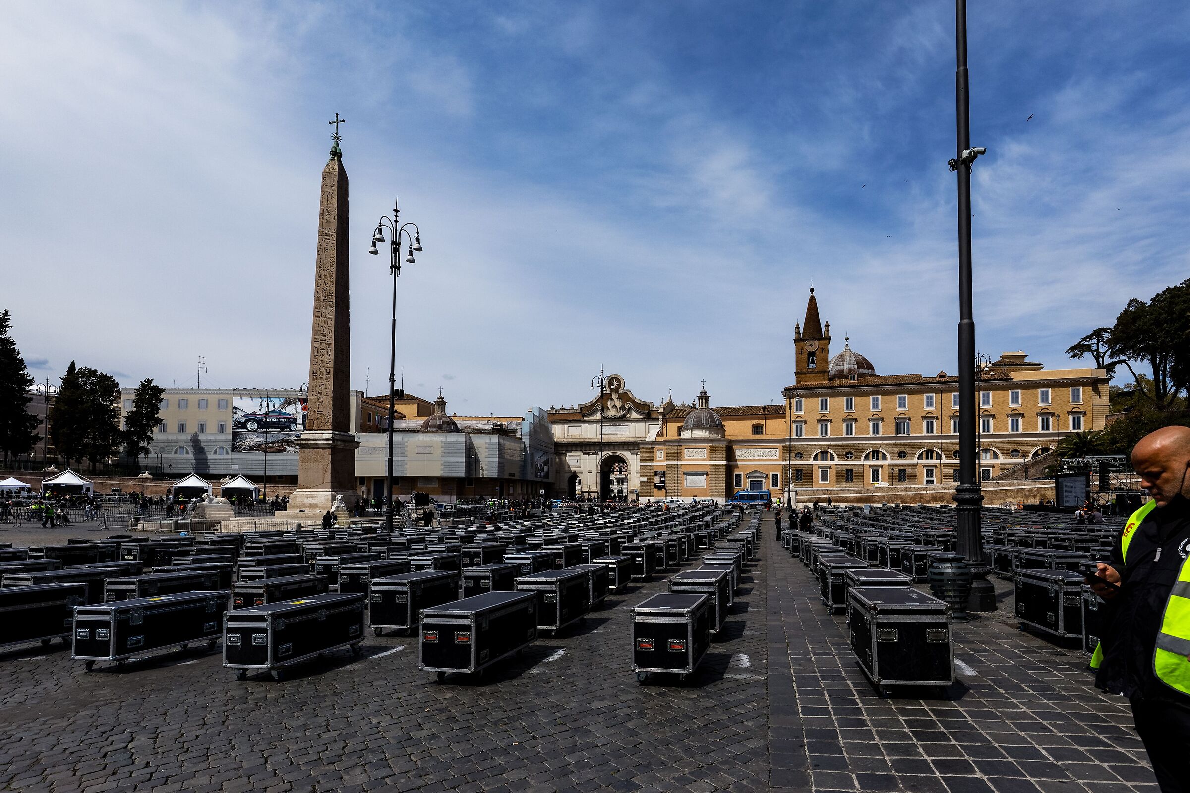 Lo spettacolo deve continuare