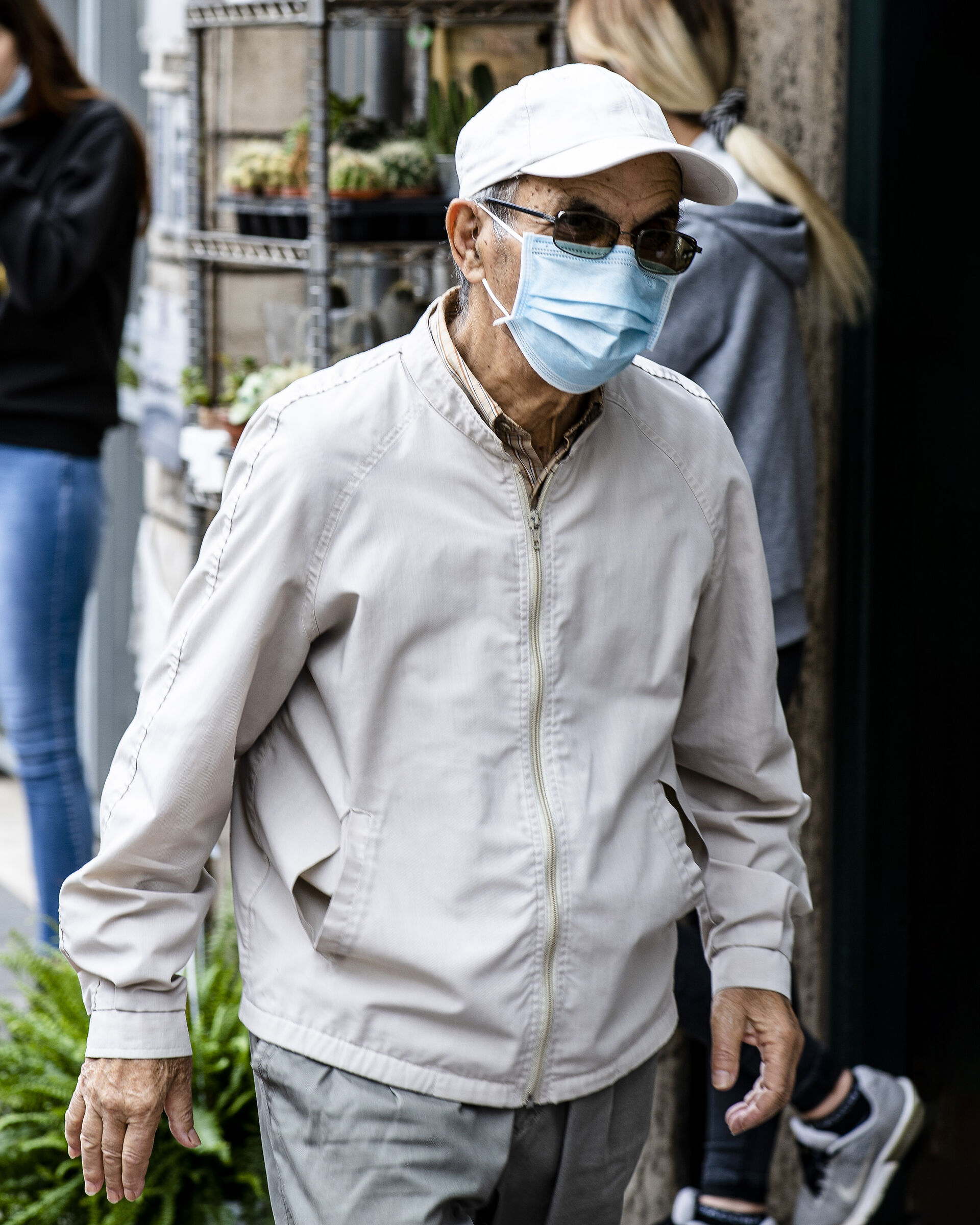 Per strada in tempo di pandemia