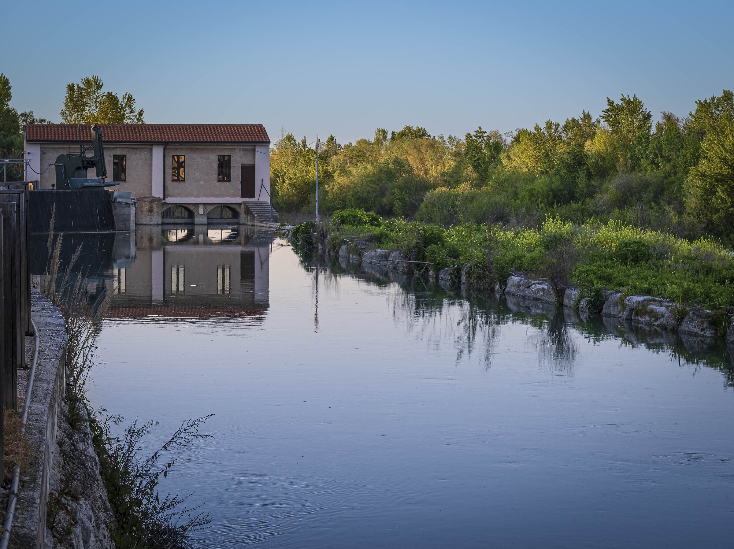 La centrale idroelettrica di Chiaravalle