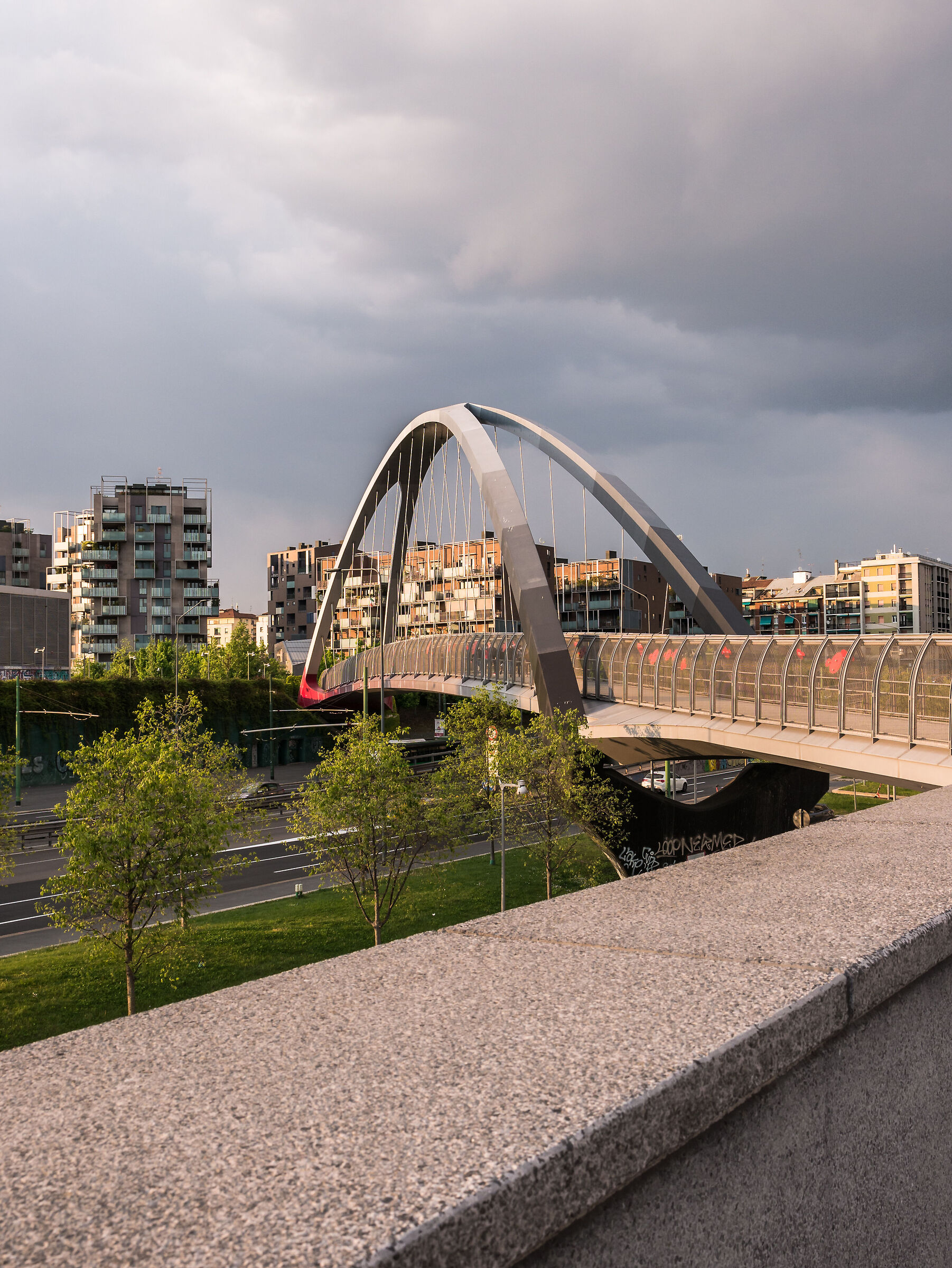 Serra cycle and pedestrian walkway