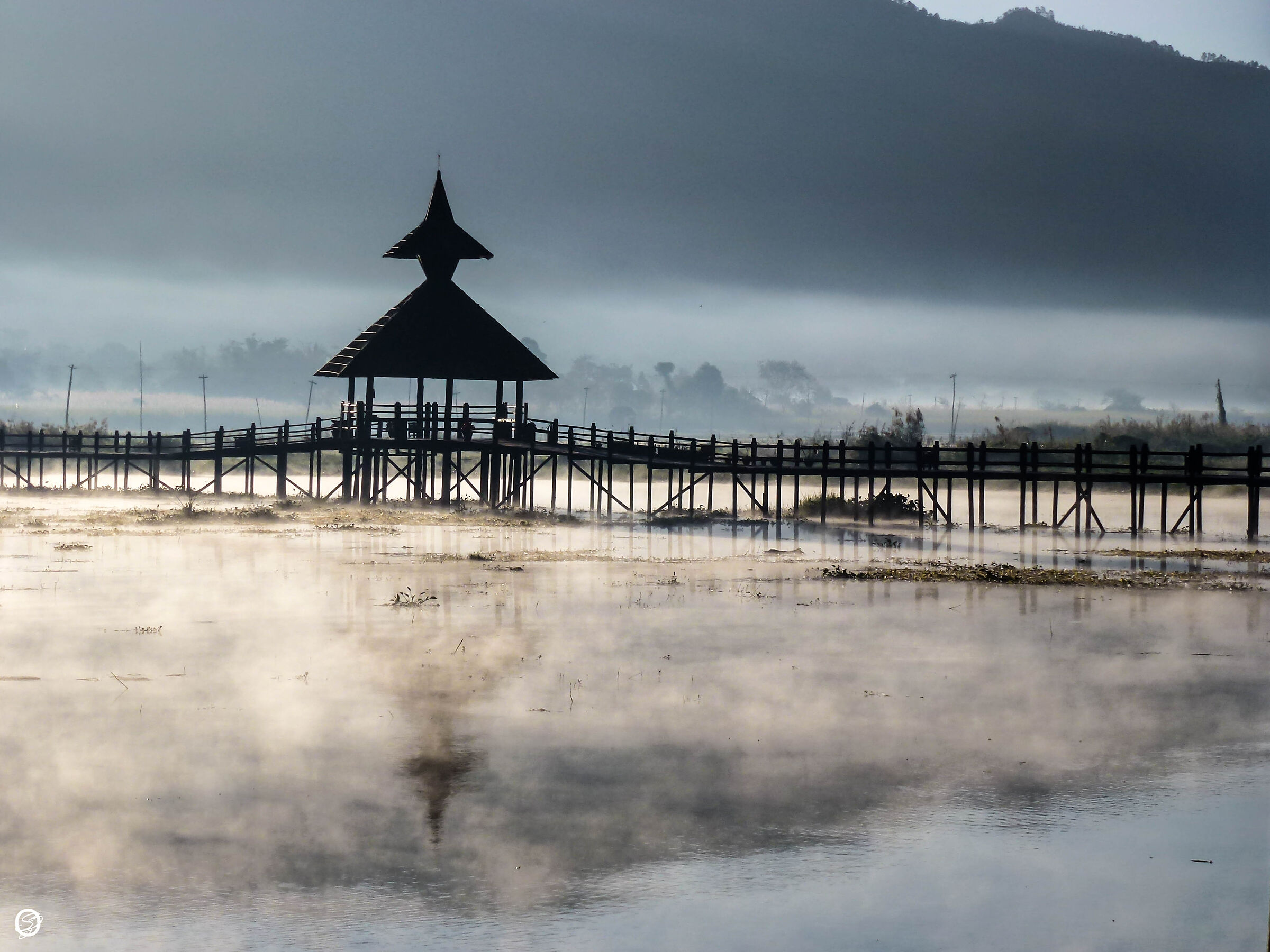 Alba sul lago Inle