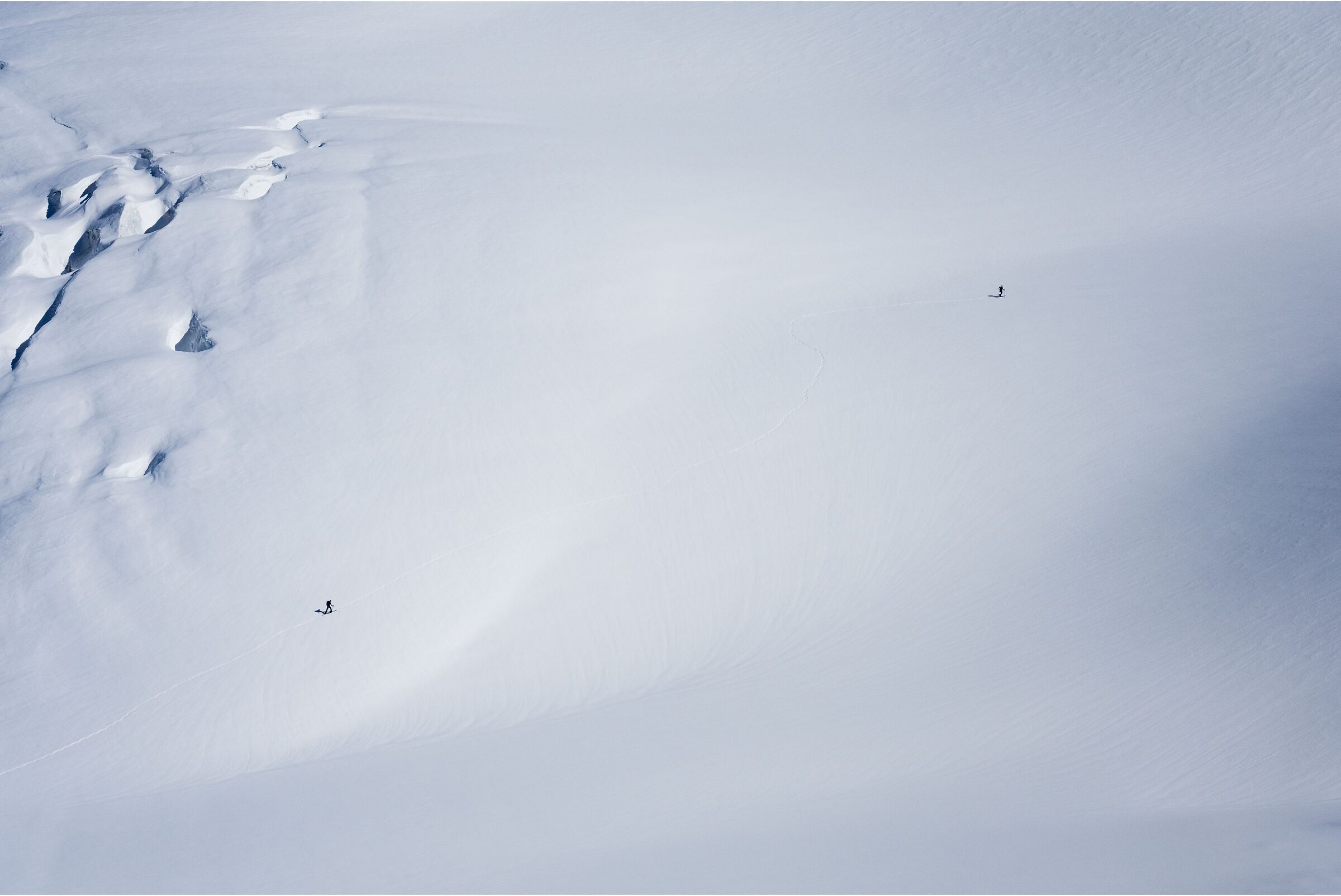 Mountain big small man