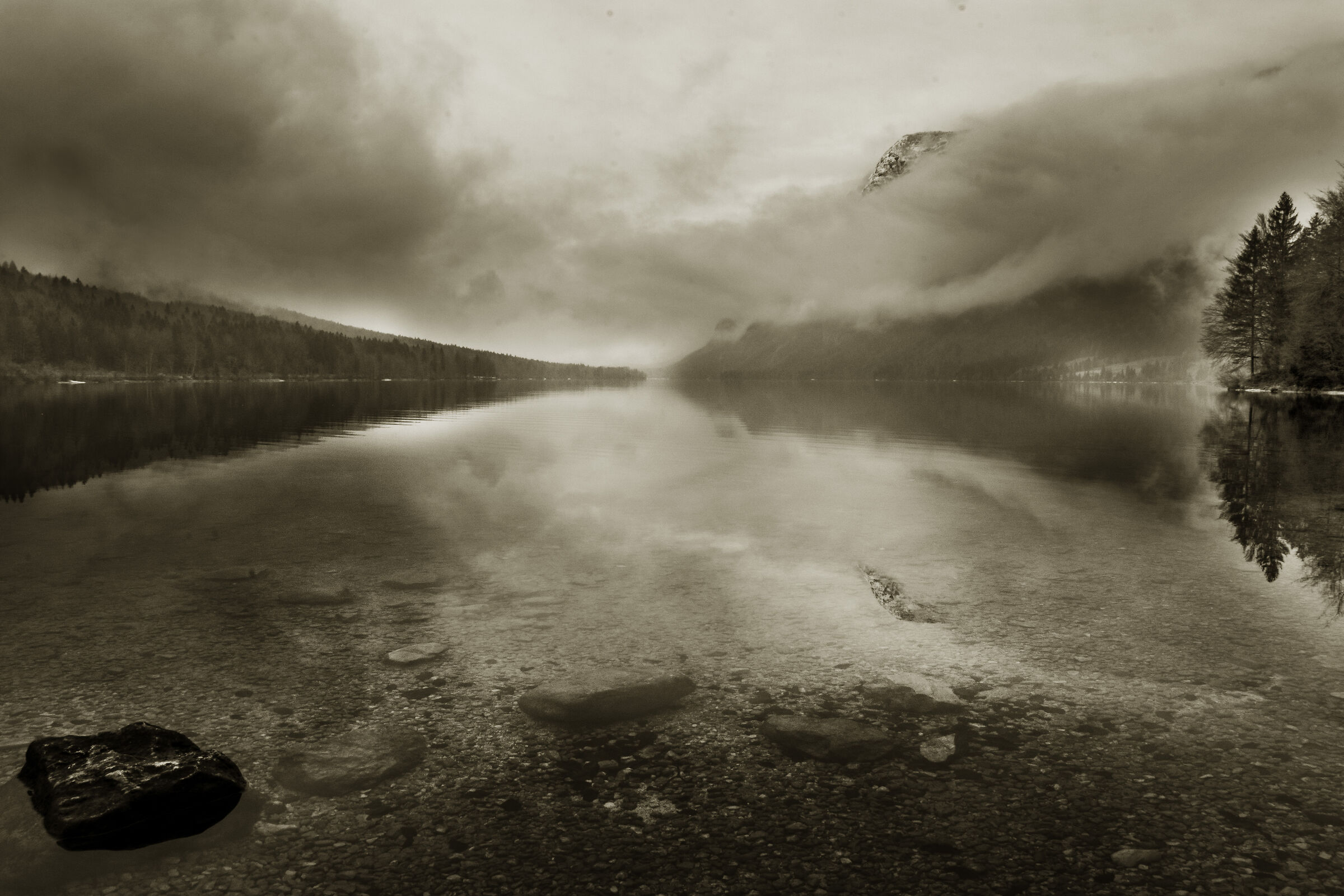 Trasparenze al lago di Bohinj
