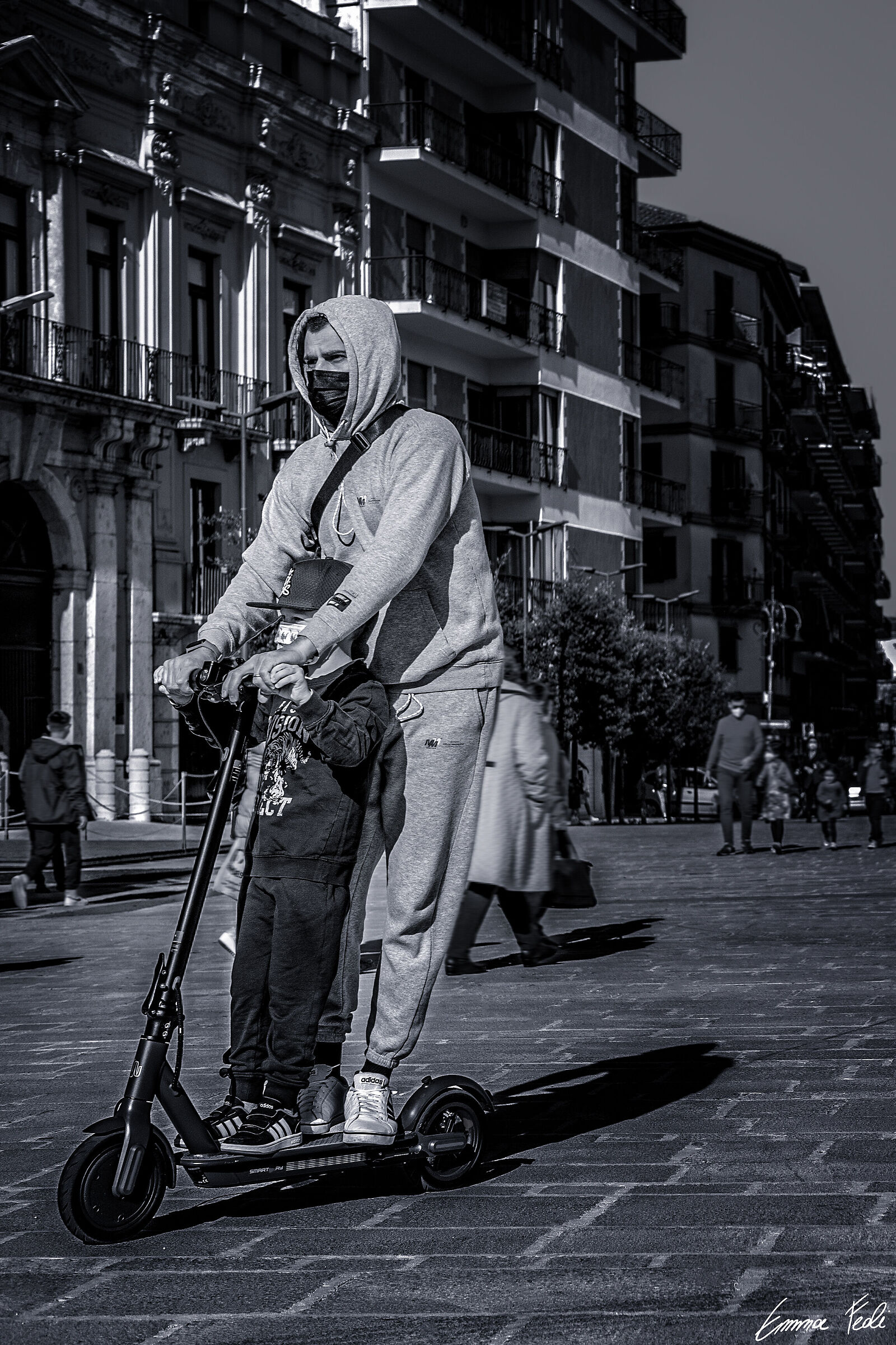 Monopattino in due