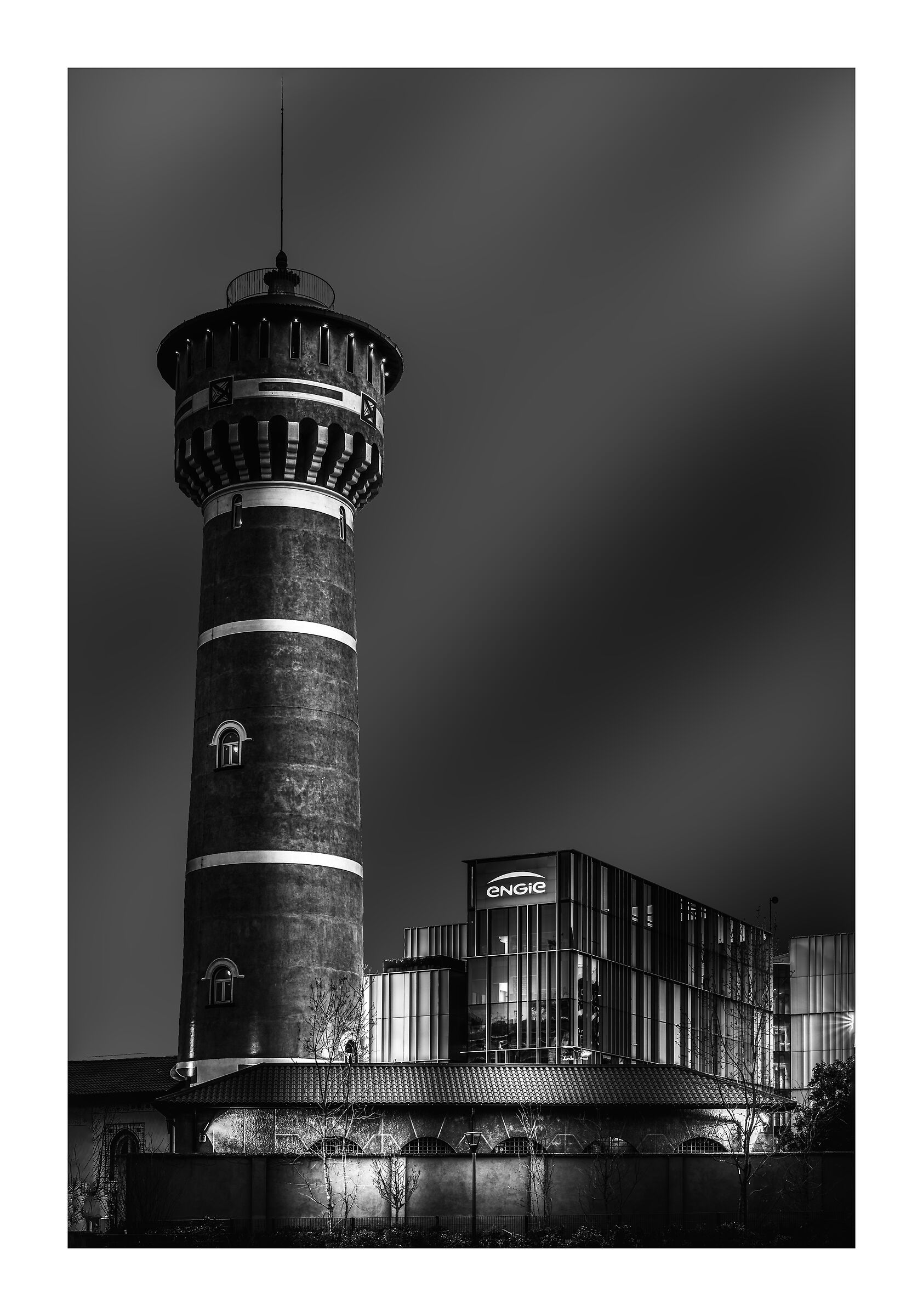 MilaNoir Breda Tower