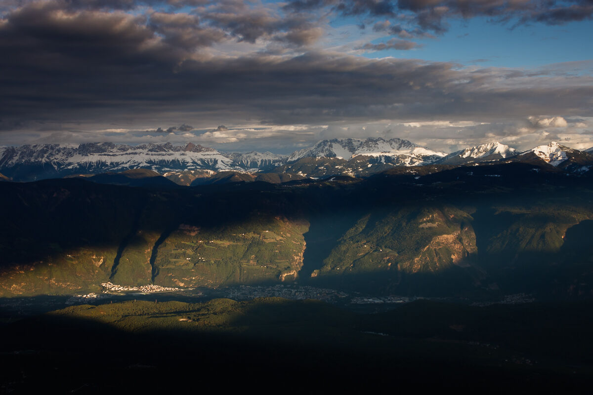Clouds and Dolomie ...