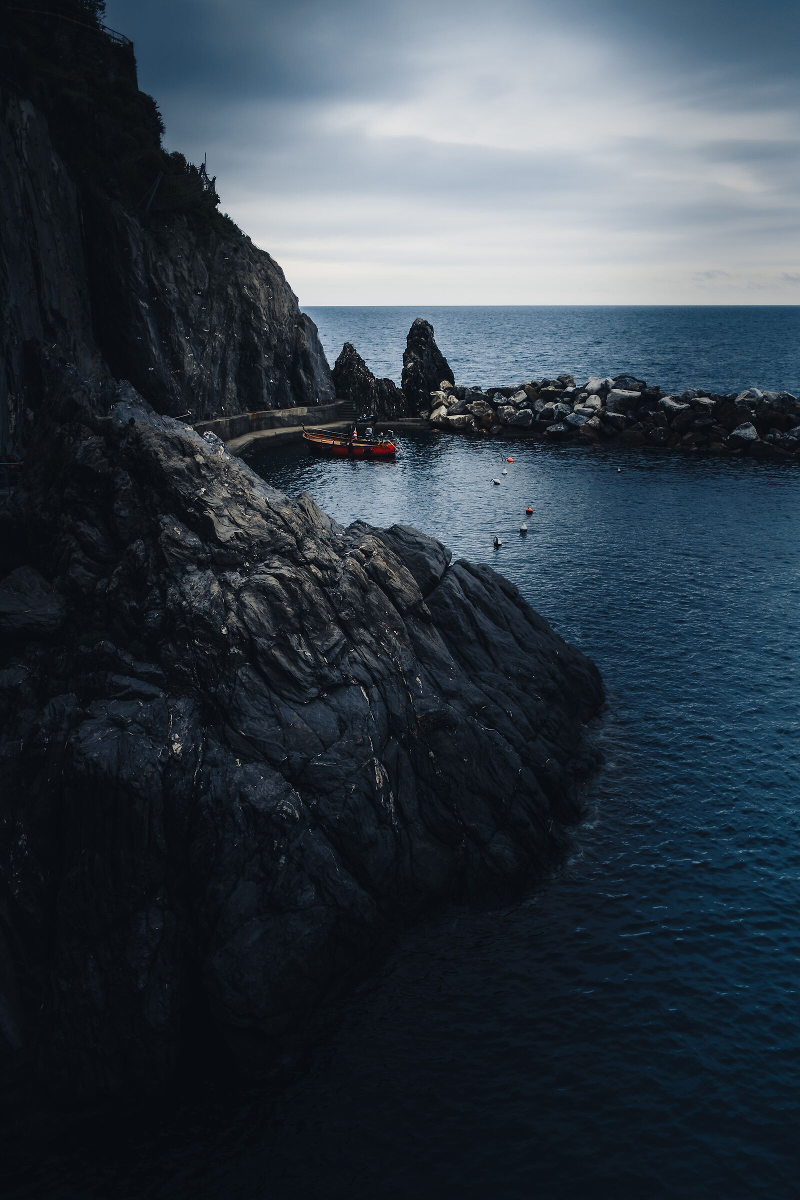 The boeat in the bay