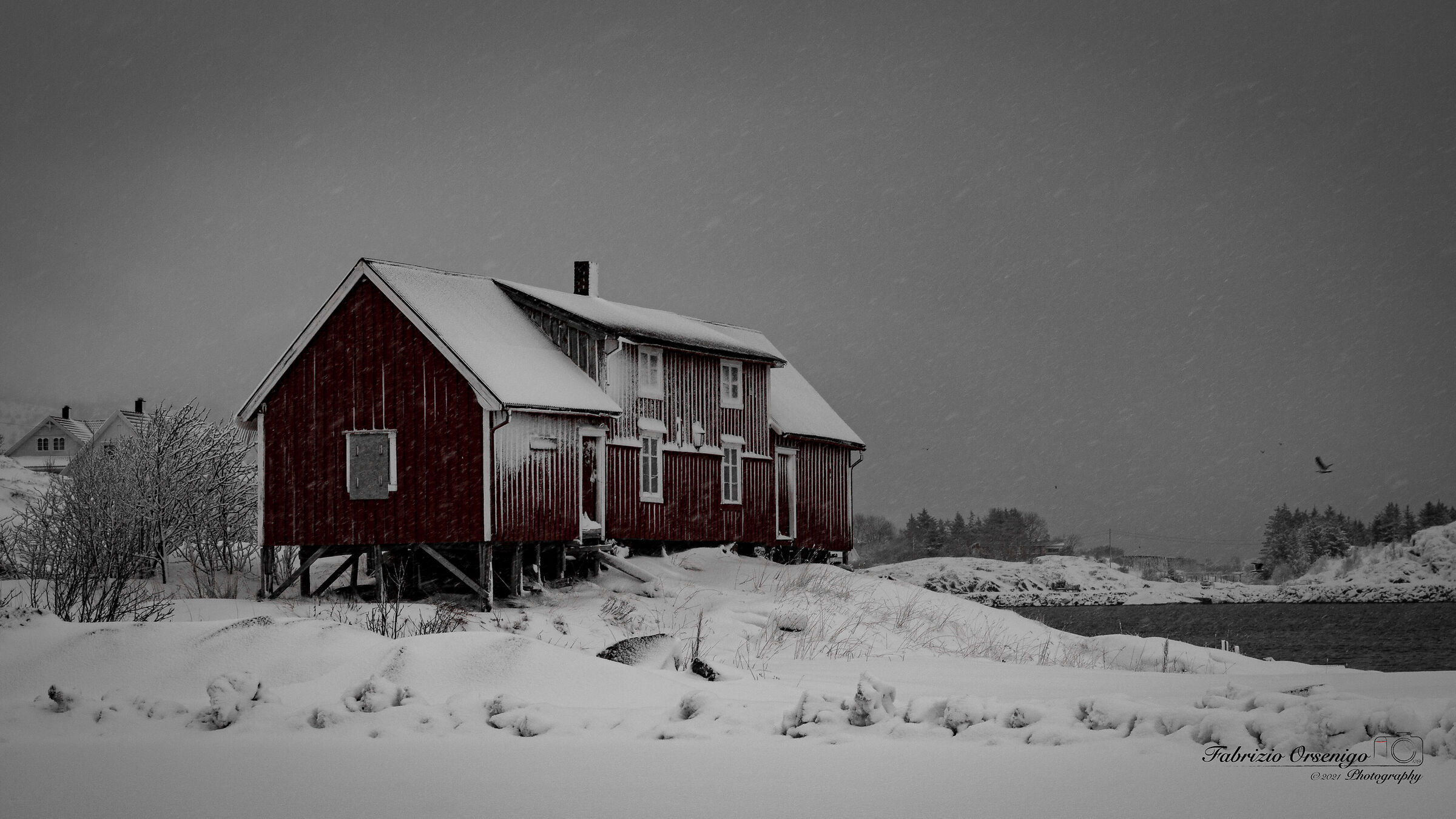 The red house in the storm
