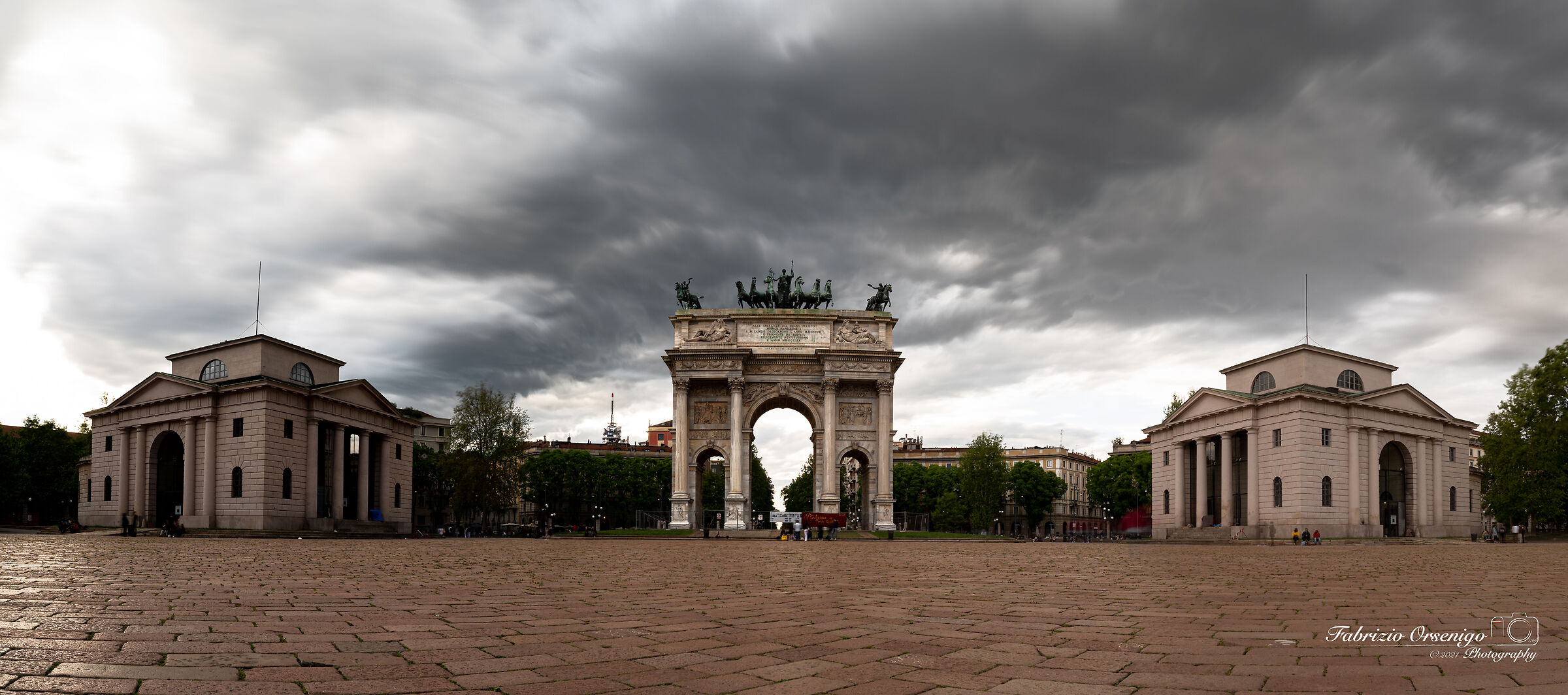 Arco della pace, Milan