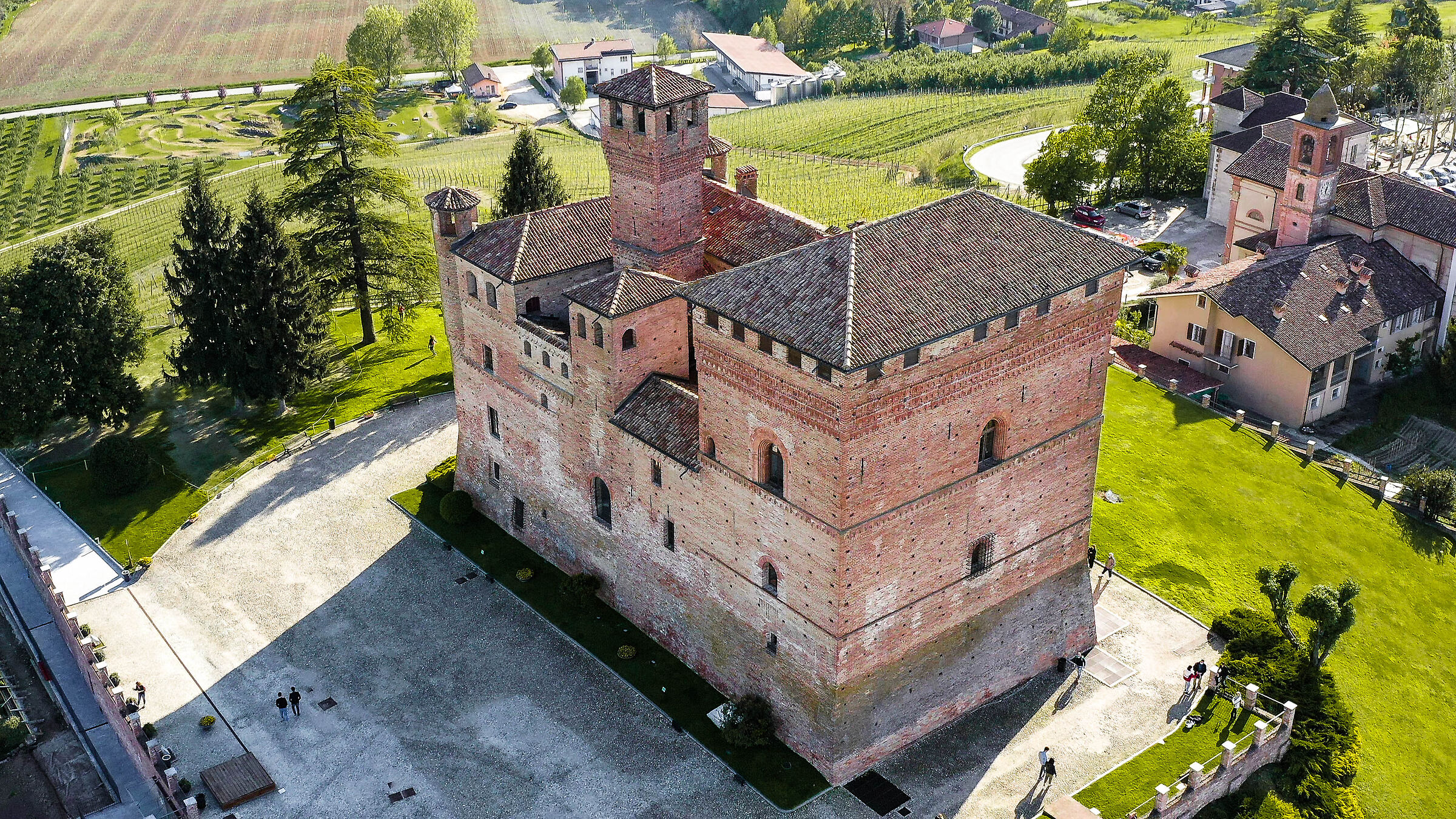 Castello di Grinzane e Cavour