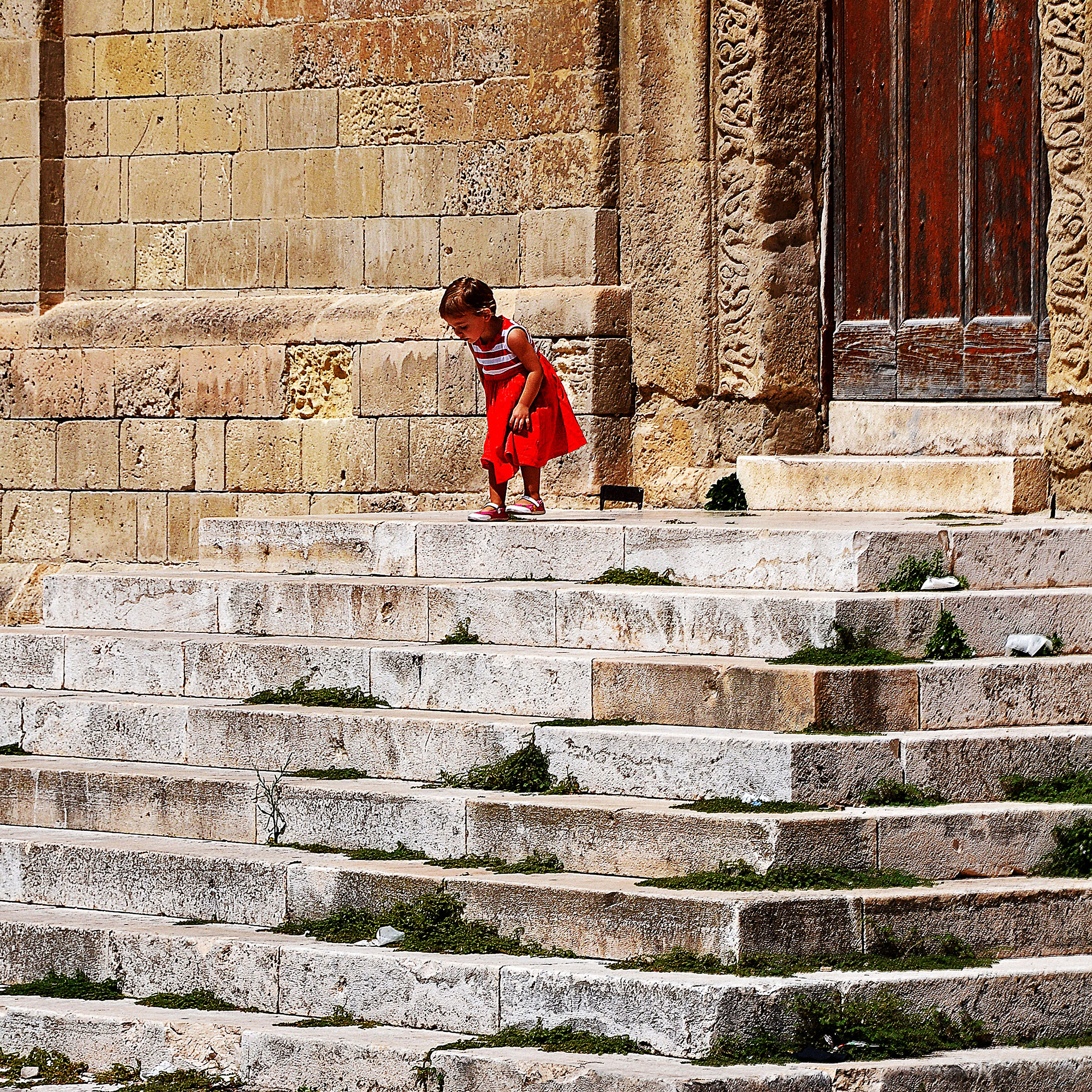cosa faccio. scendo?