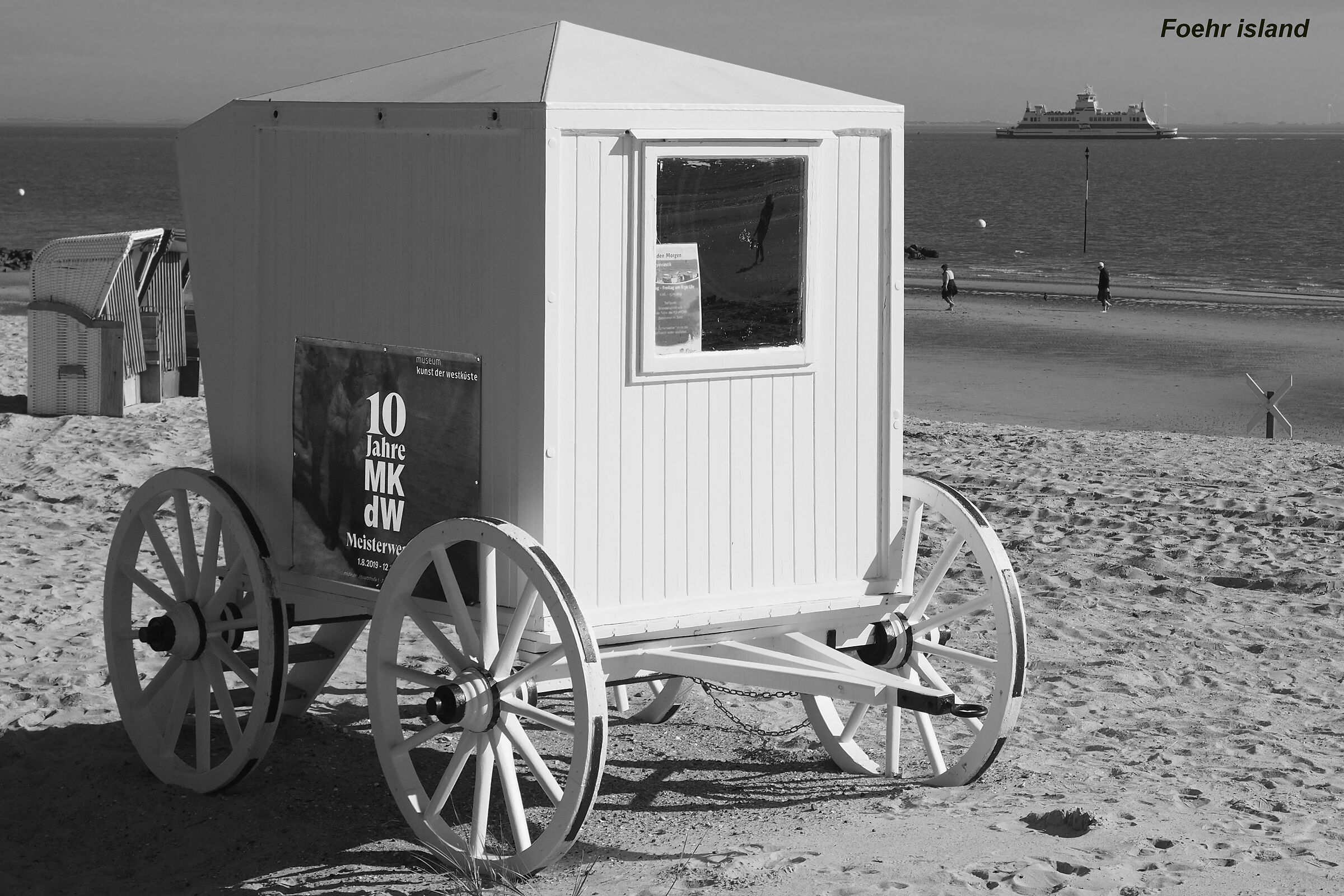 Antique beach wagon