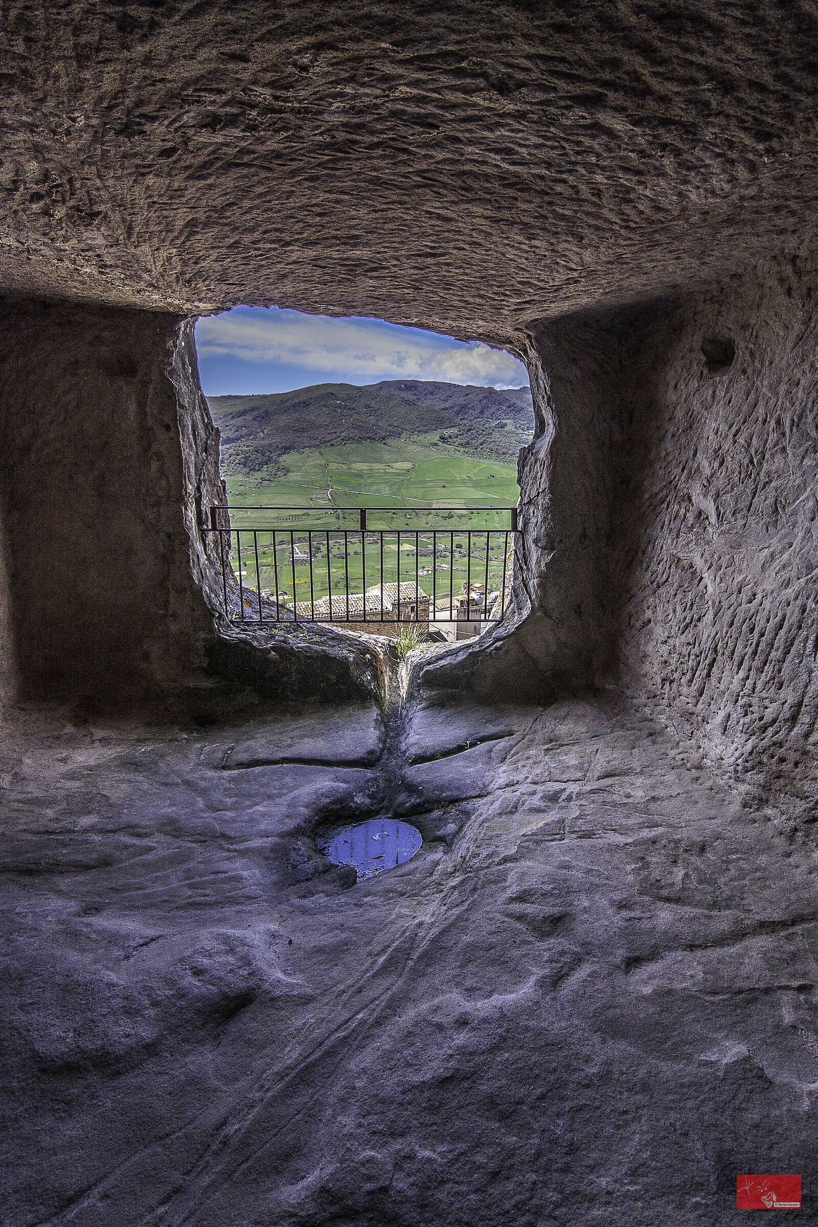 warehouses or cells? 1