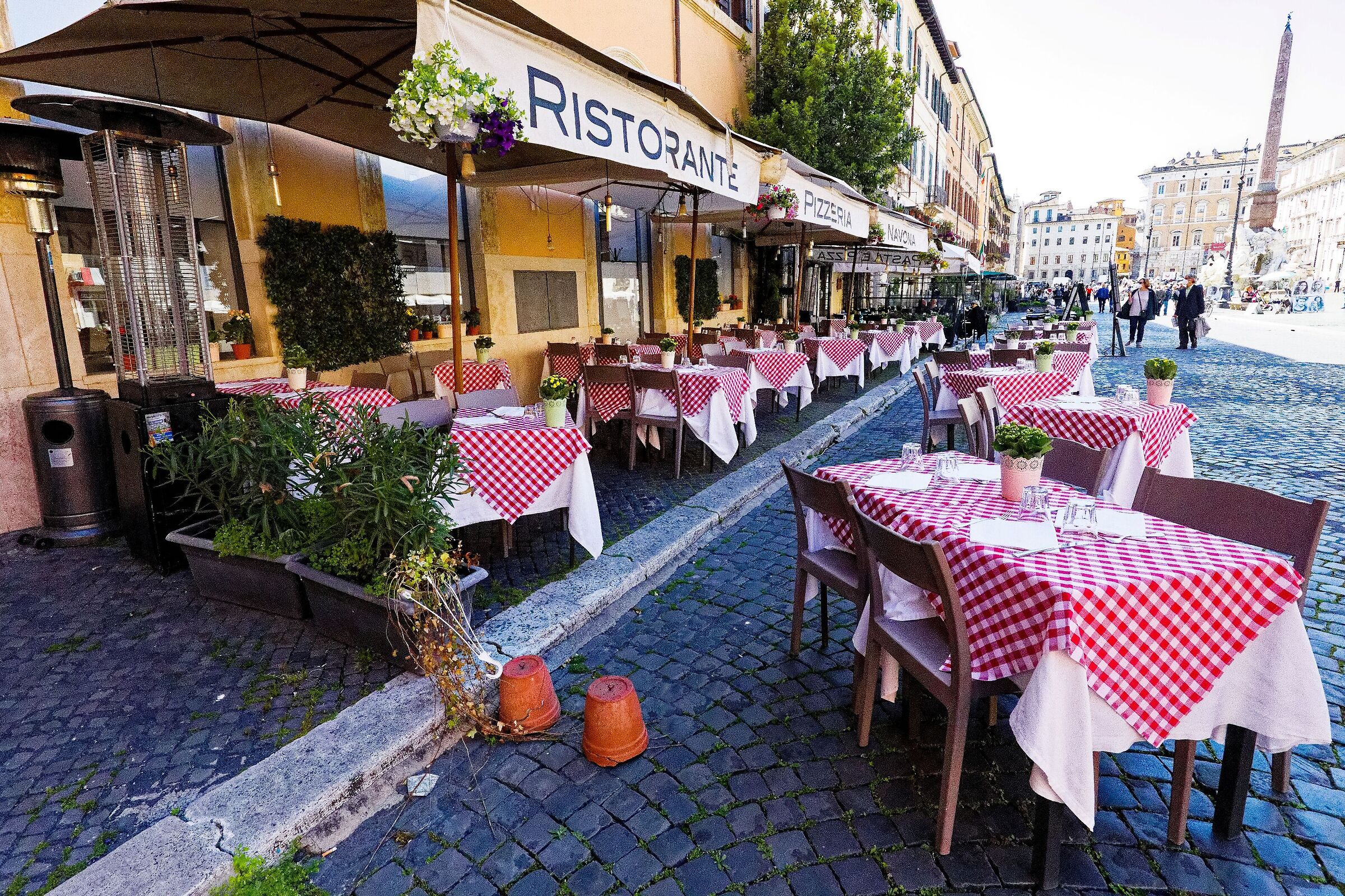 Piazza Navona starts again