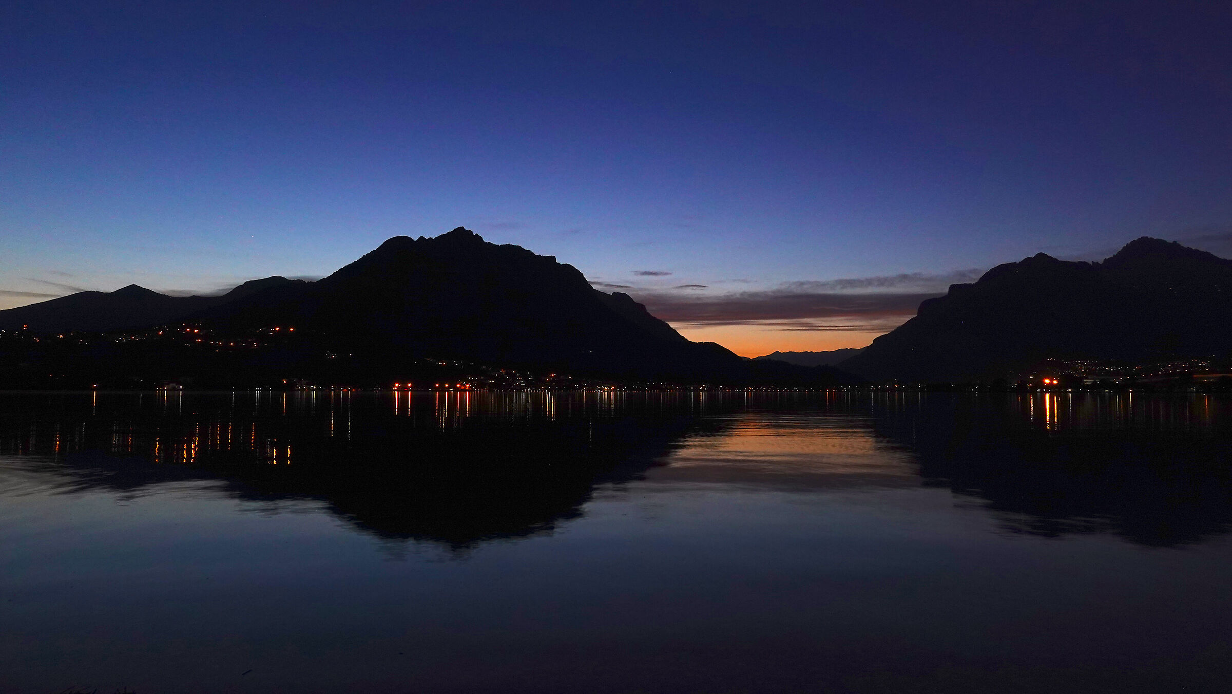 Lago di Garlate, ultime luci su  Lecco