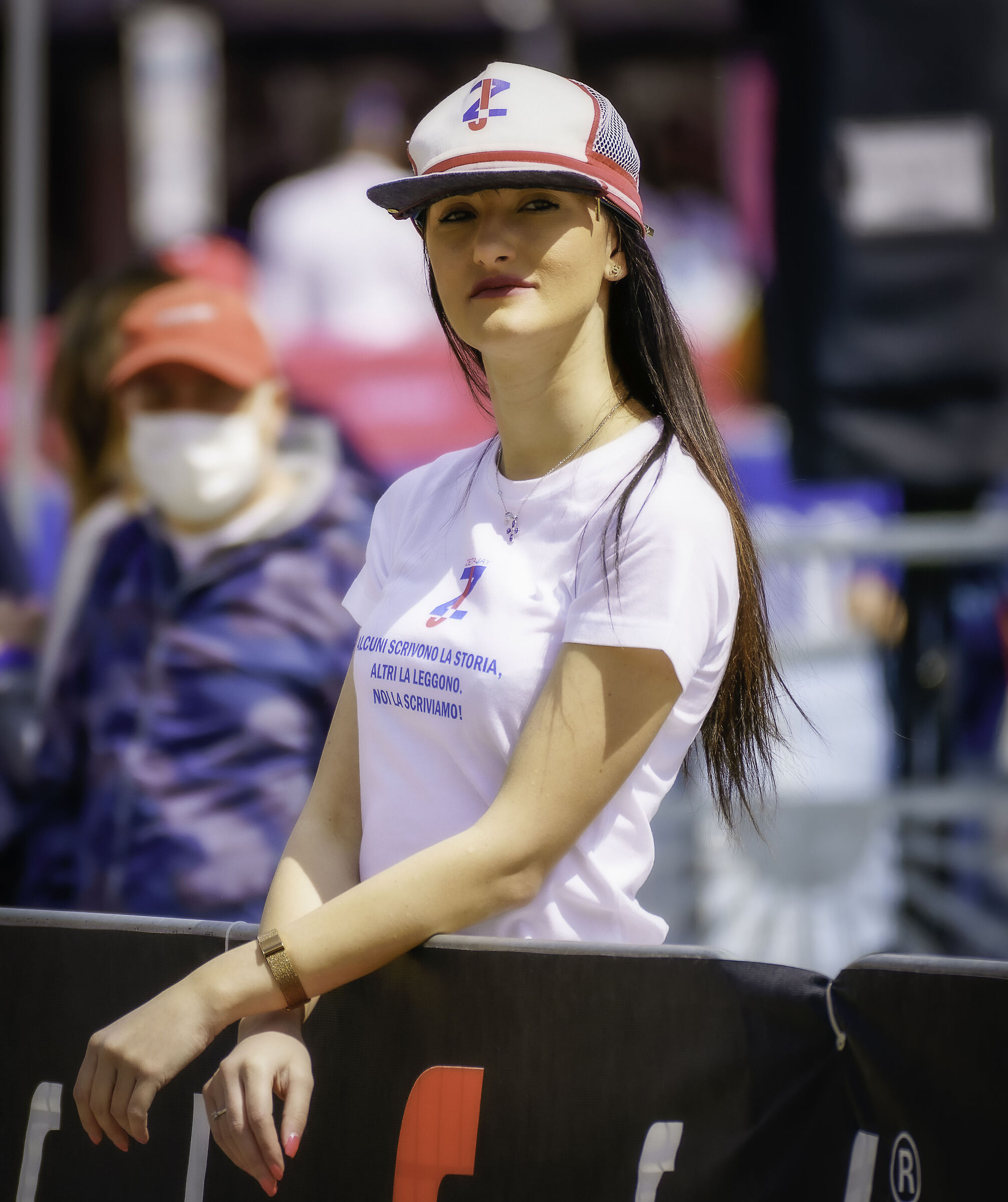 Una maglietta, un proclama.