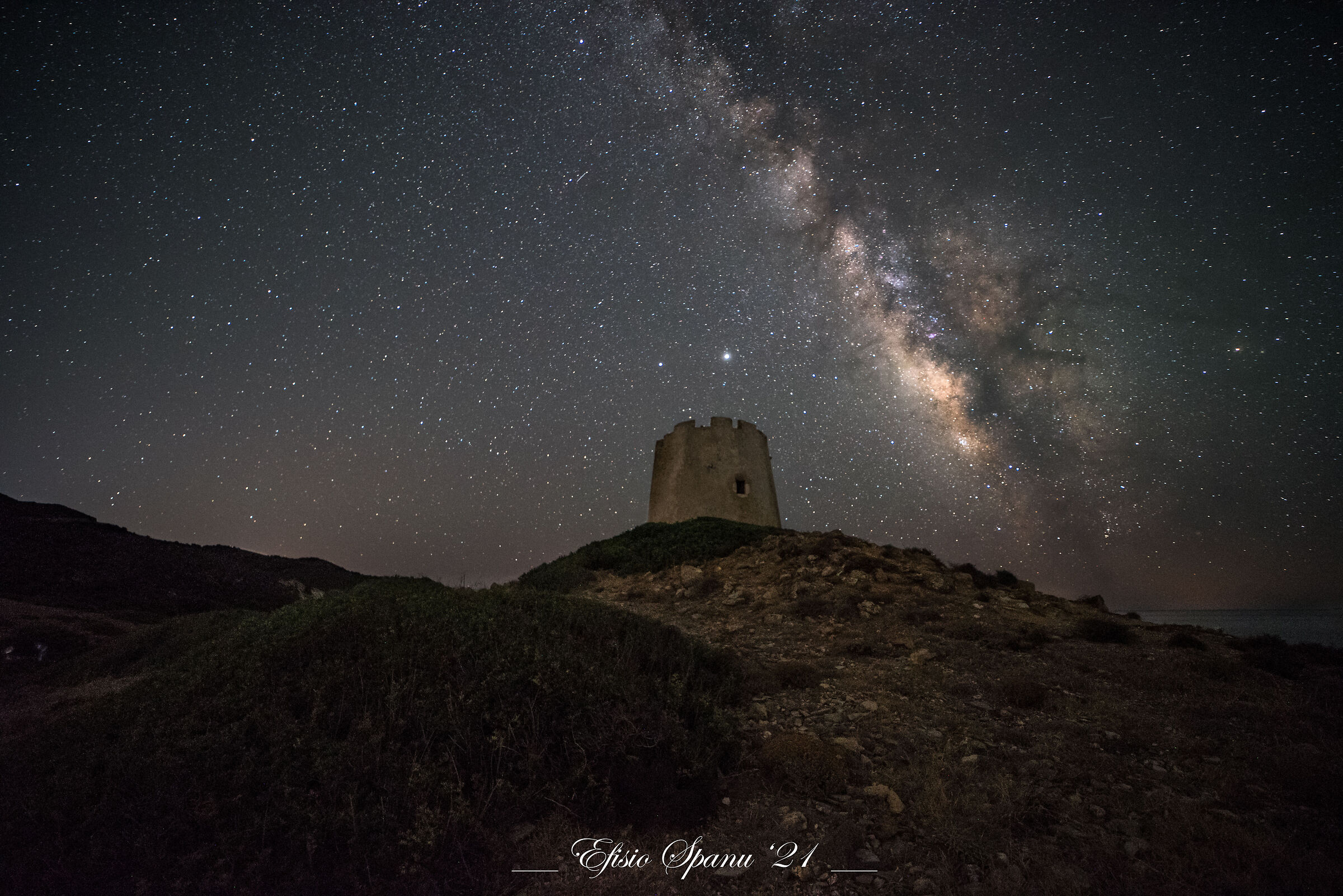 Via lattea dalla torre di Pixinnì