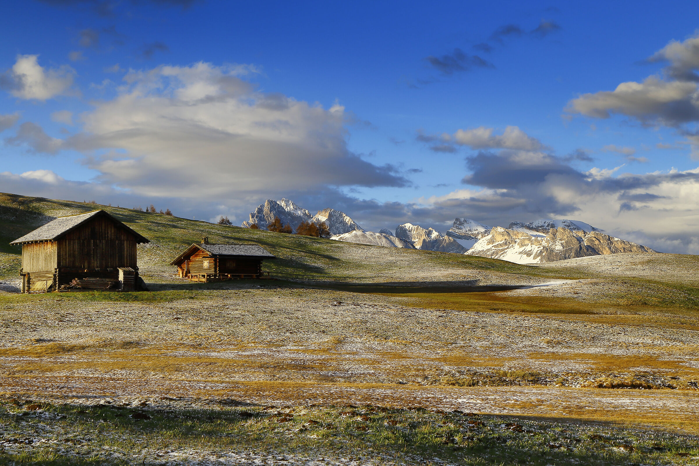 Tramonto verso il Seceda e gruppo delle Odle