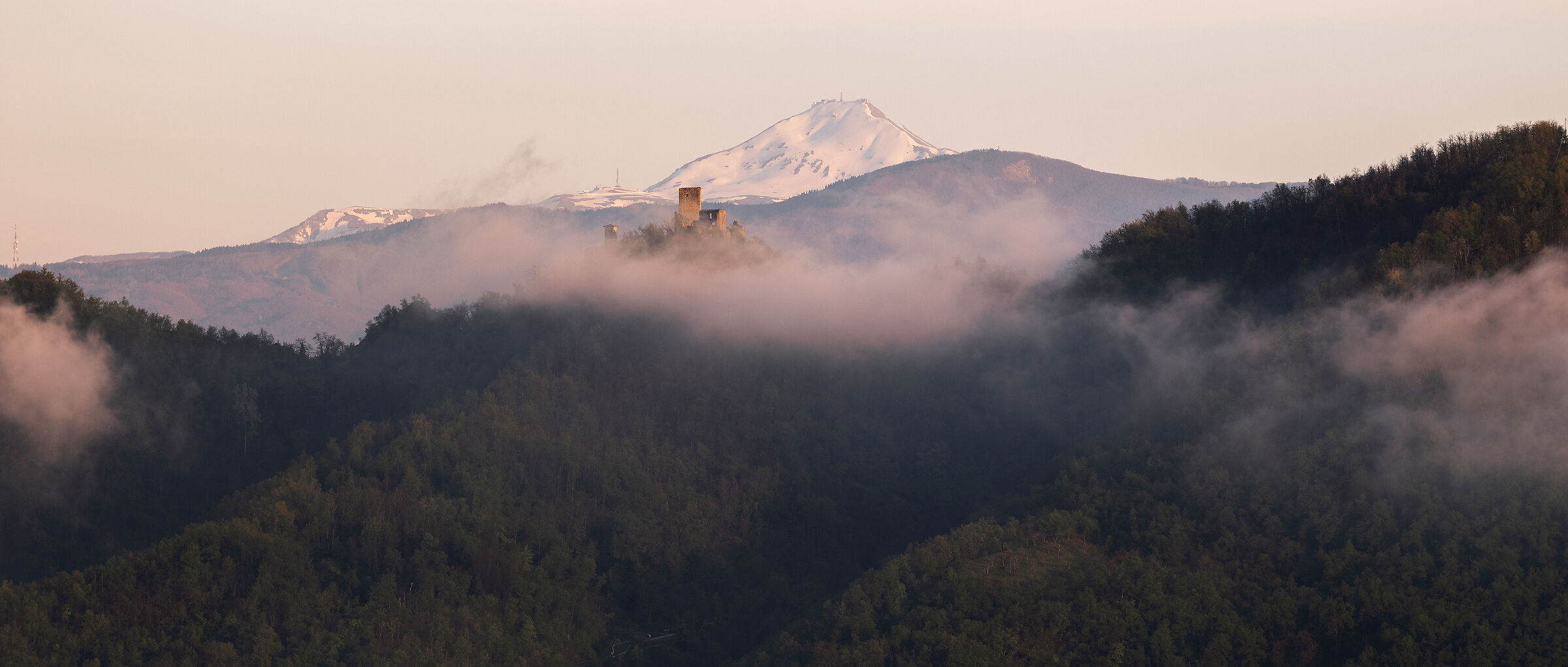Castle of Carpineti and Cimone