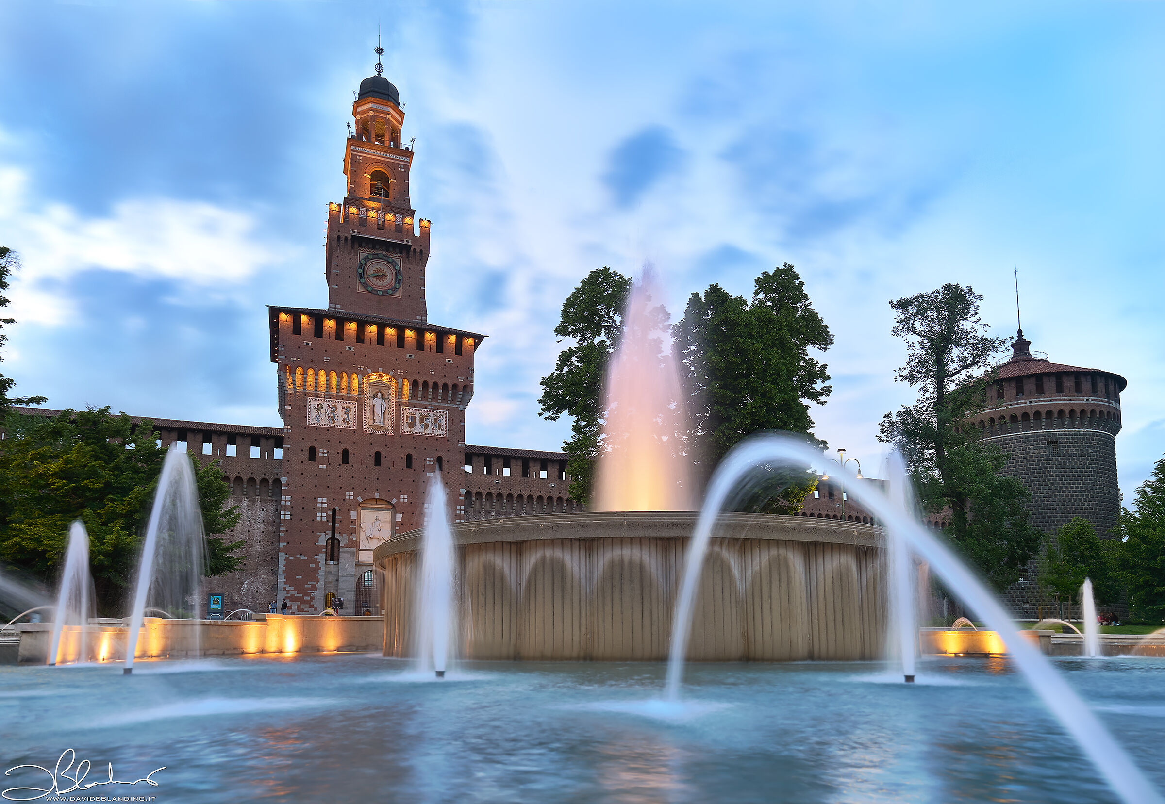 After a year I go back to walk around my city