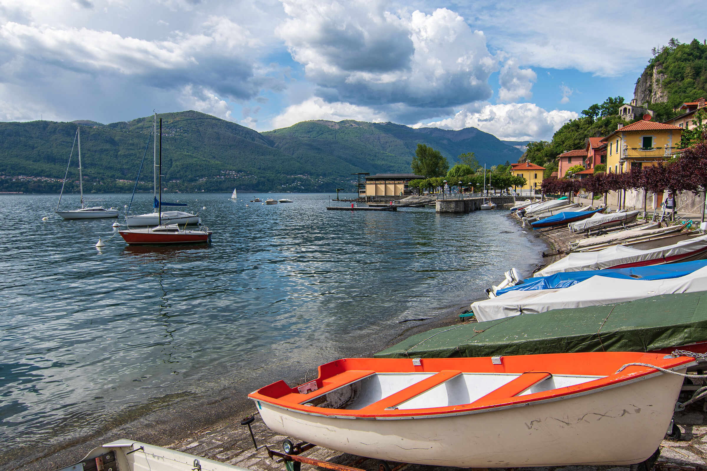 a relaxing day by the lake