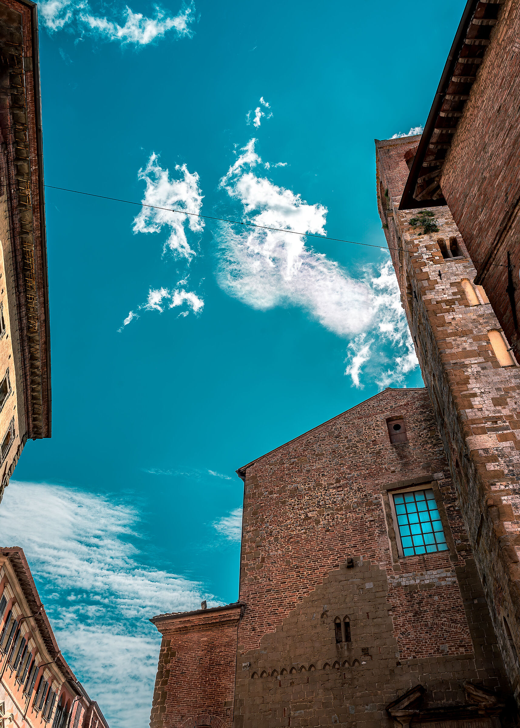 citta' della pieve alzando gli occhi al 4