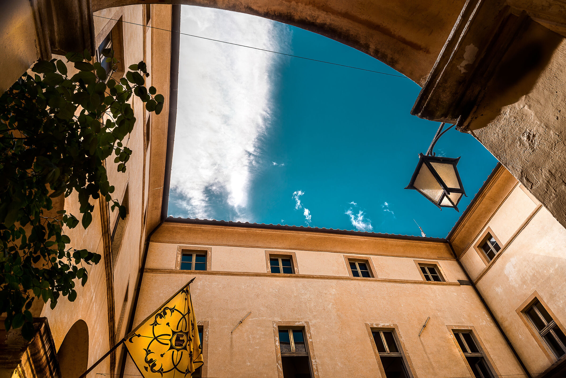 cloister city of the parish church