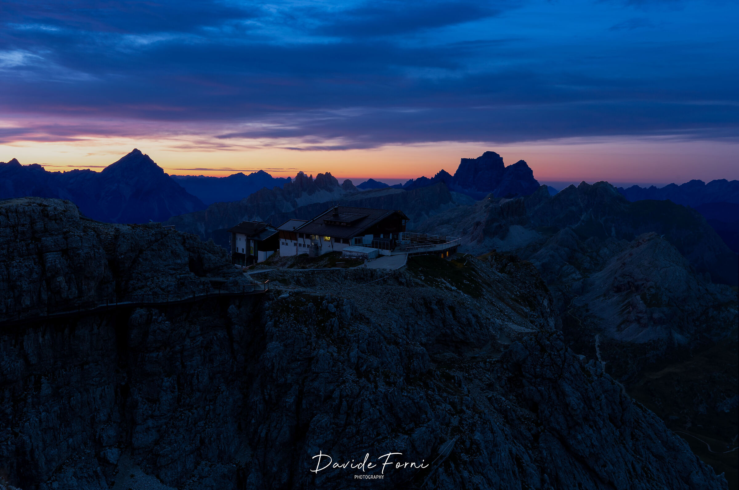 Dolomite sunrise at Rifugio Lagazuoi