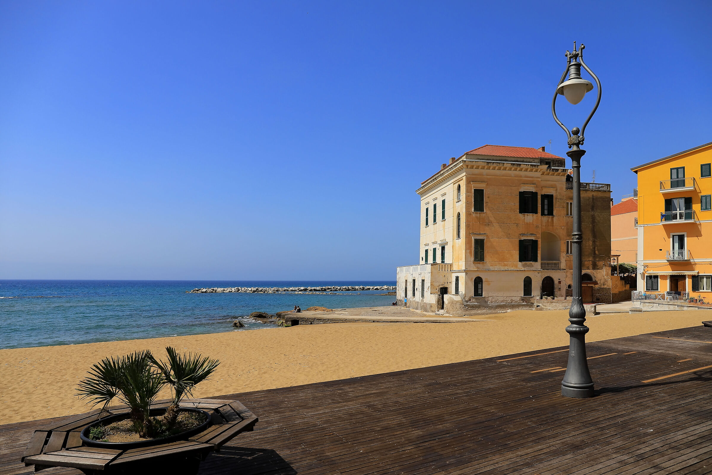 Marina Piccola Beach