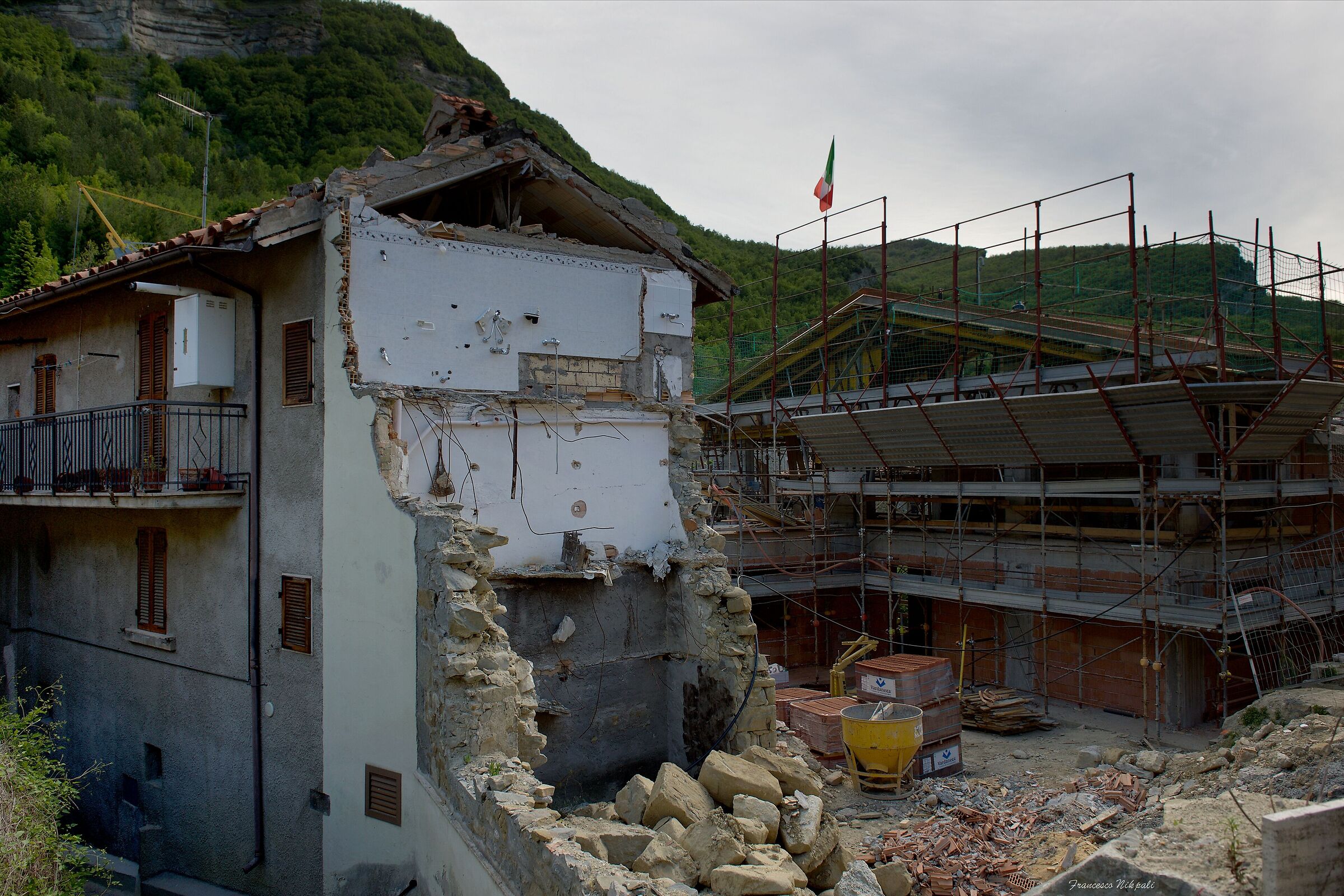 Ricostruzione a Trisungo