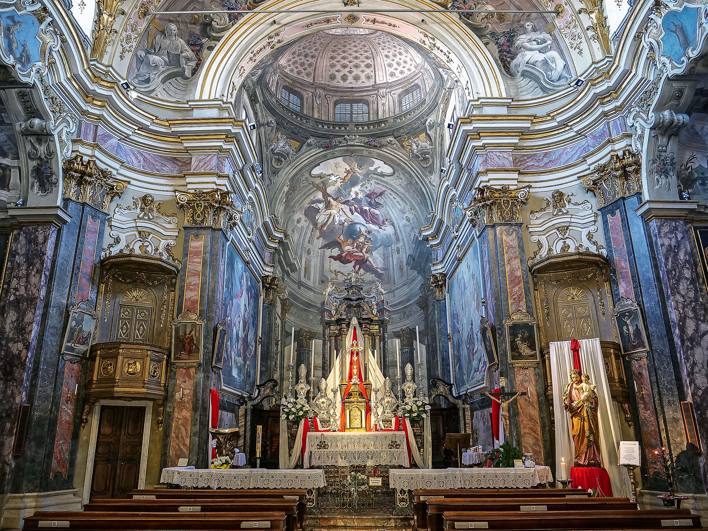Interno chiesa Santissima Trinità - Crema