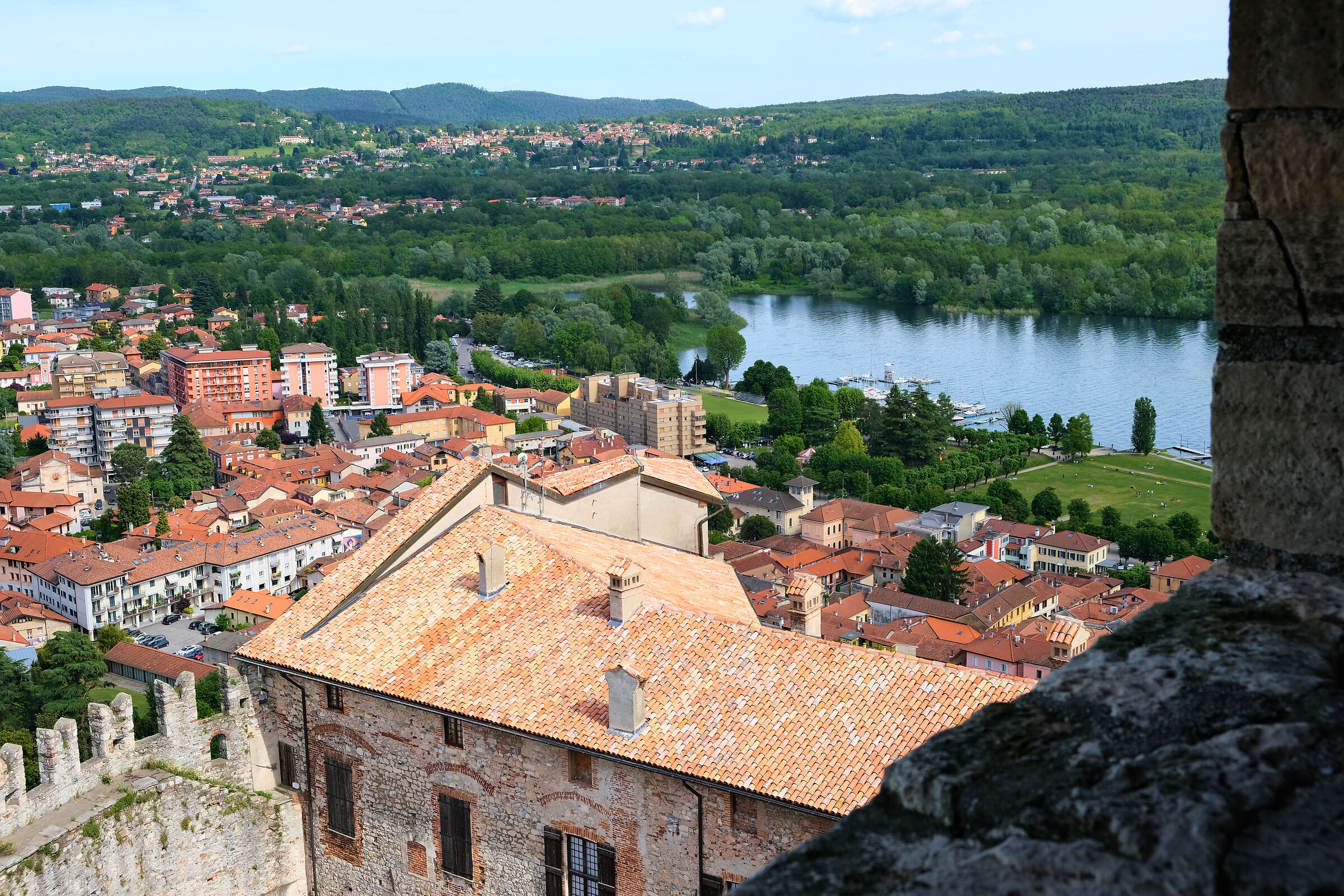 Rocca di Angera ( panorama ) 2