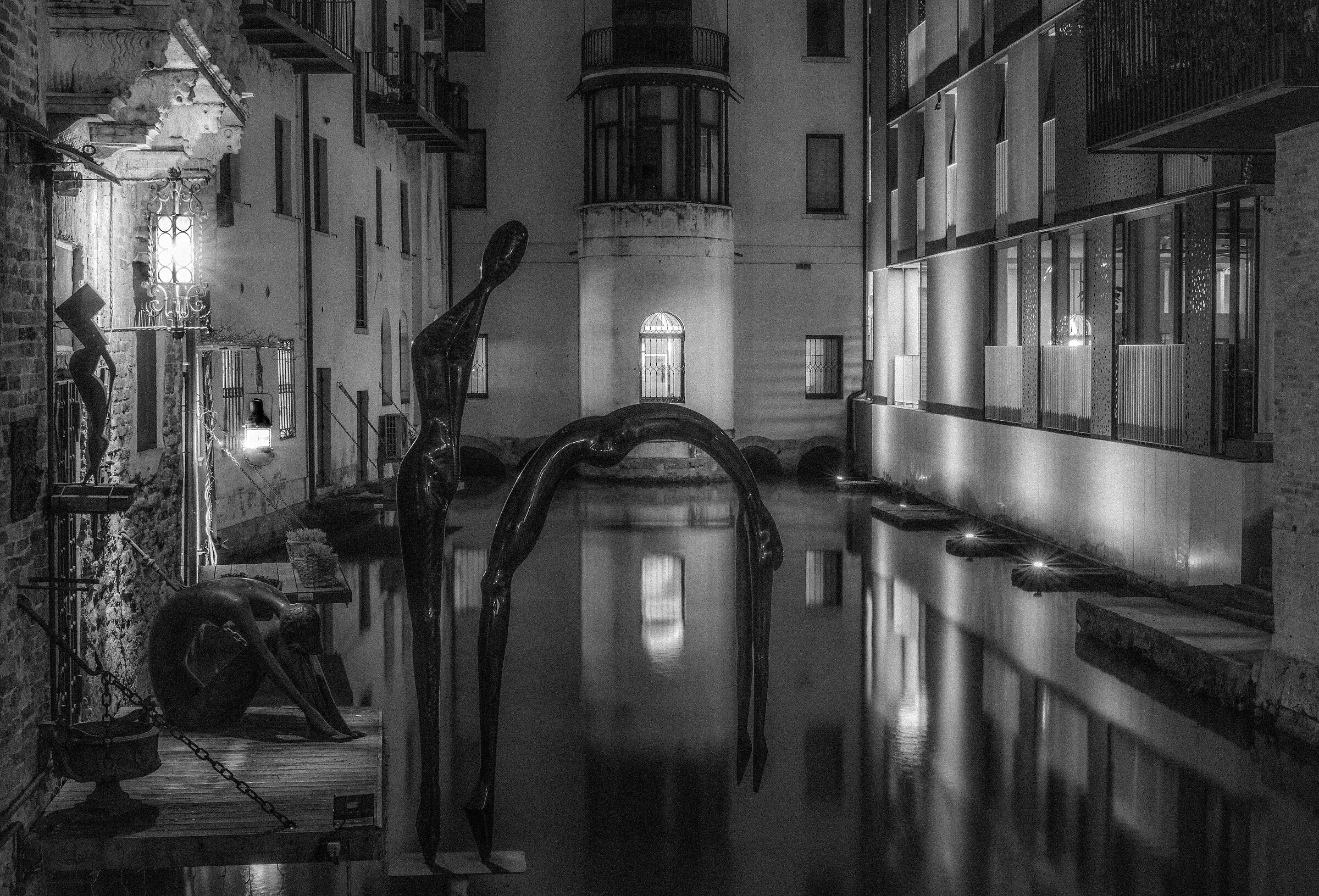 sogno notturno di arte moderna