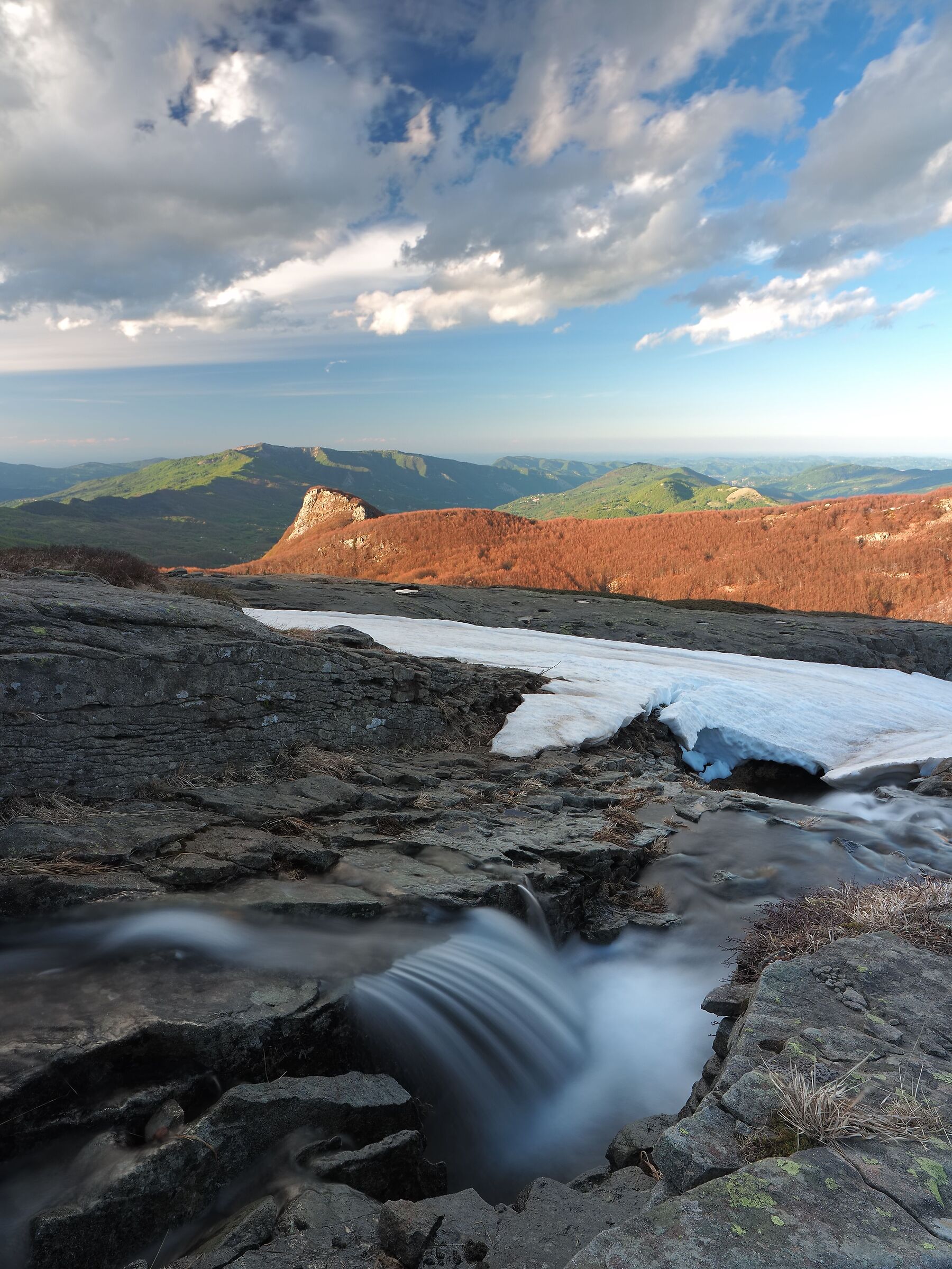 Disgelo in Appennino