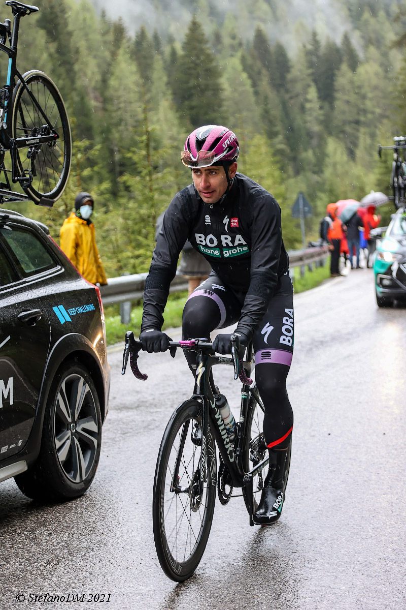Peter Sagan verso passo Giau