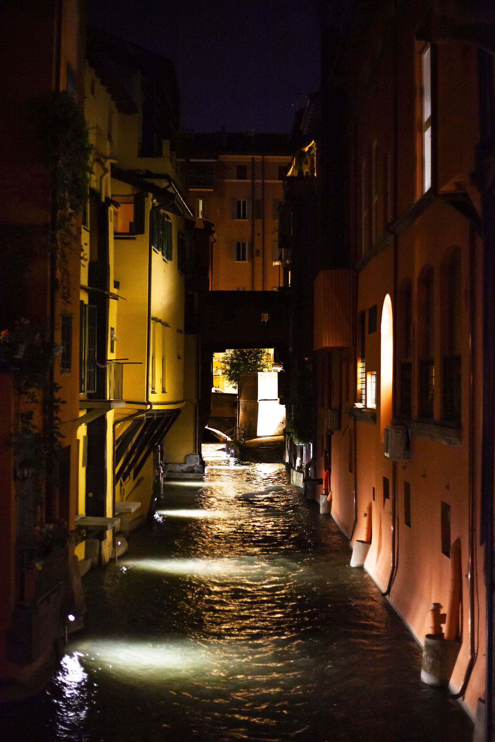 Bologna, Finestrella di Via Piella