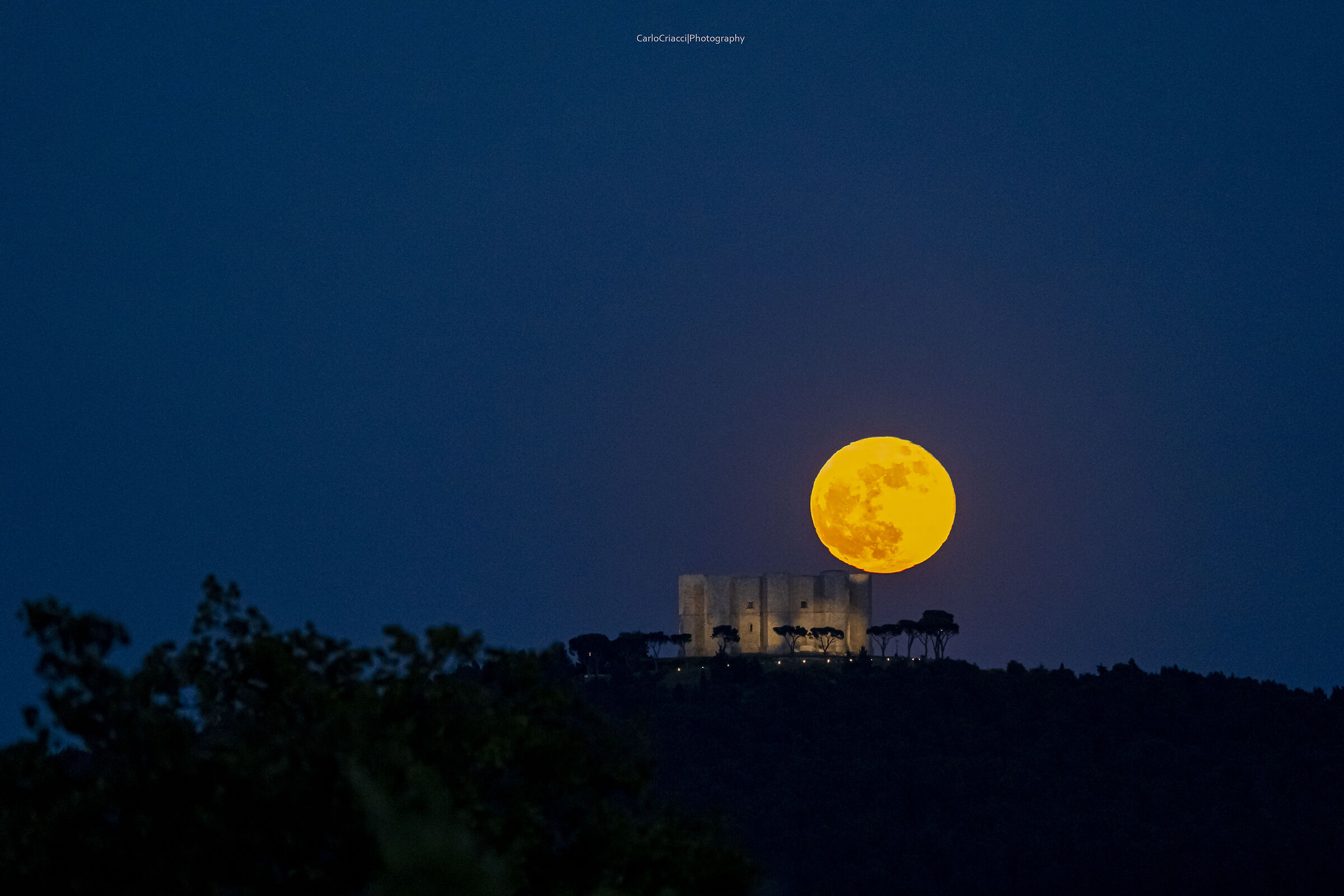 Super Luna at Castel Del Monte