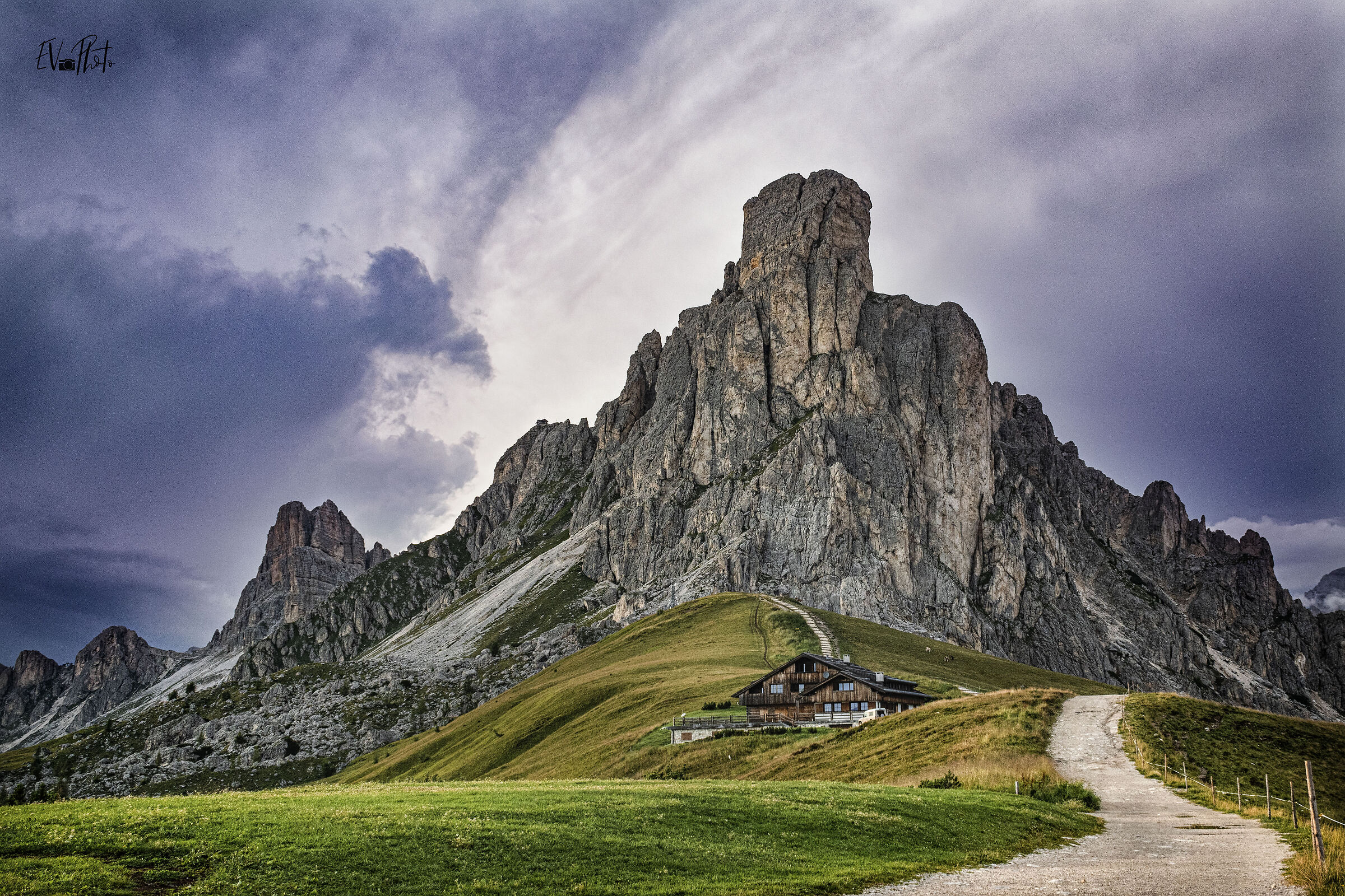 Storm air at Giau Pass