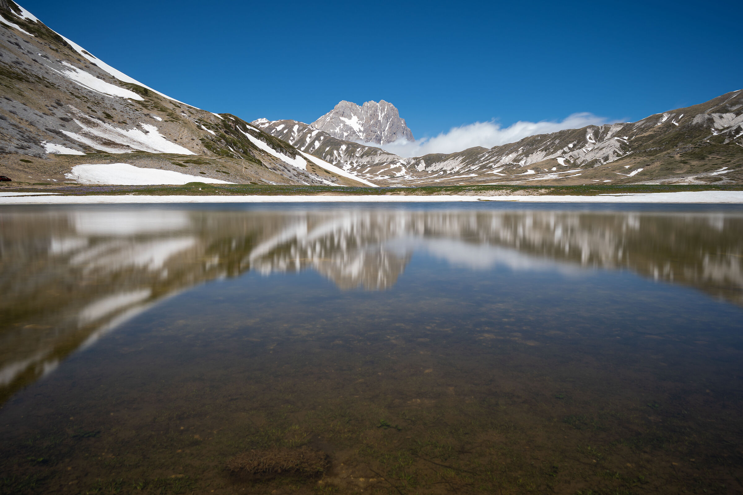 Lago di Pietranzoni (Campo Imperatore Abruzzo - Italia)
