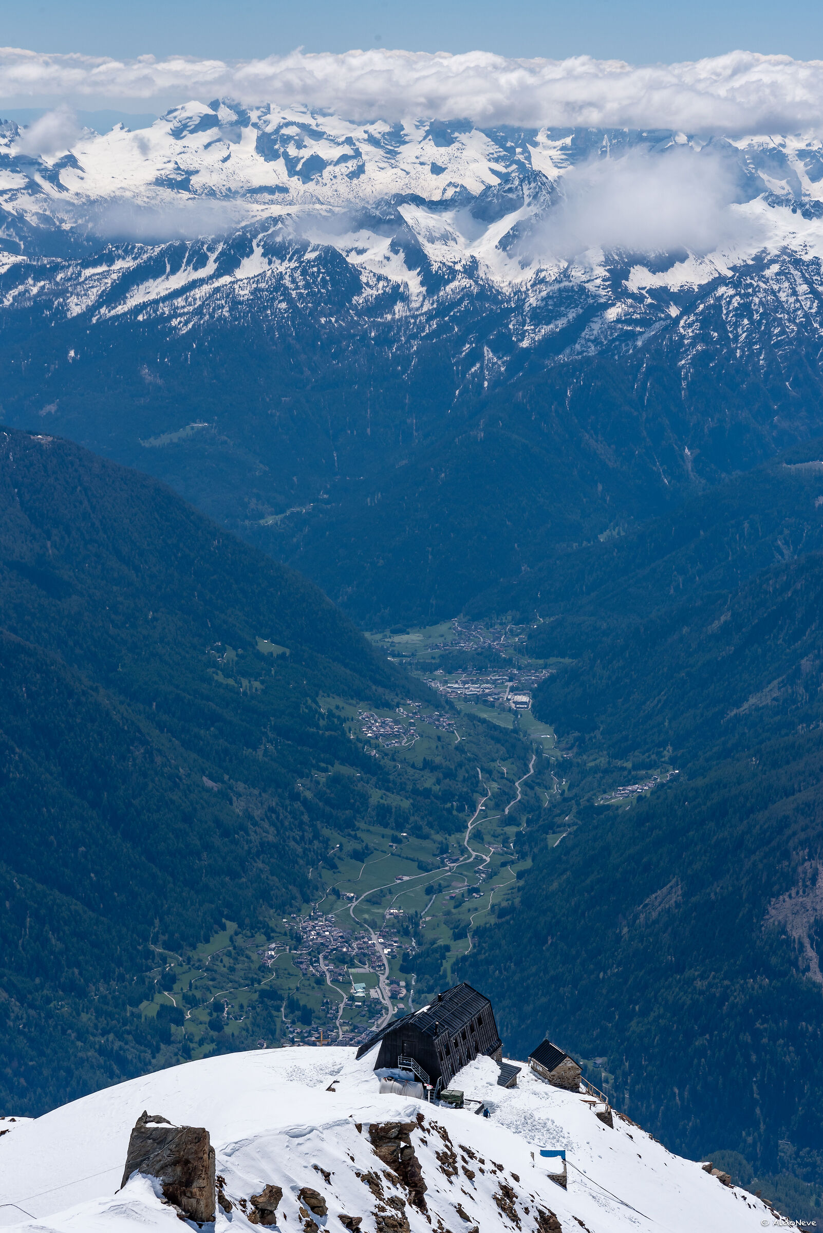 Rifugio Vioz e val di Peio.