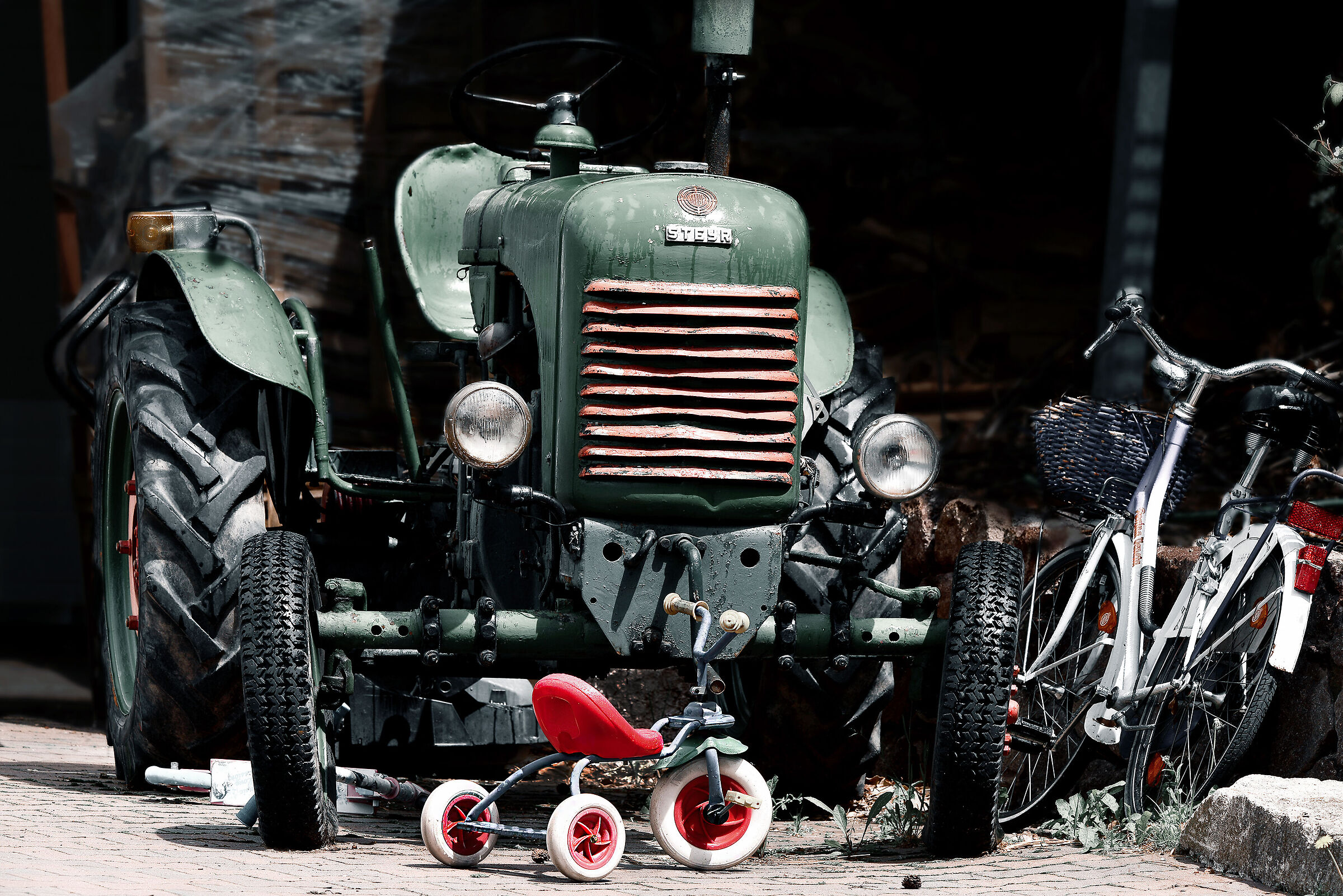 Tractor vs tricycle