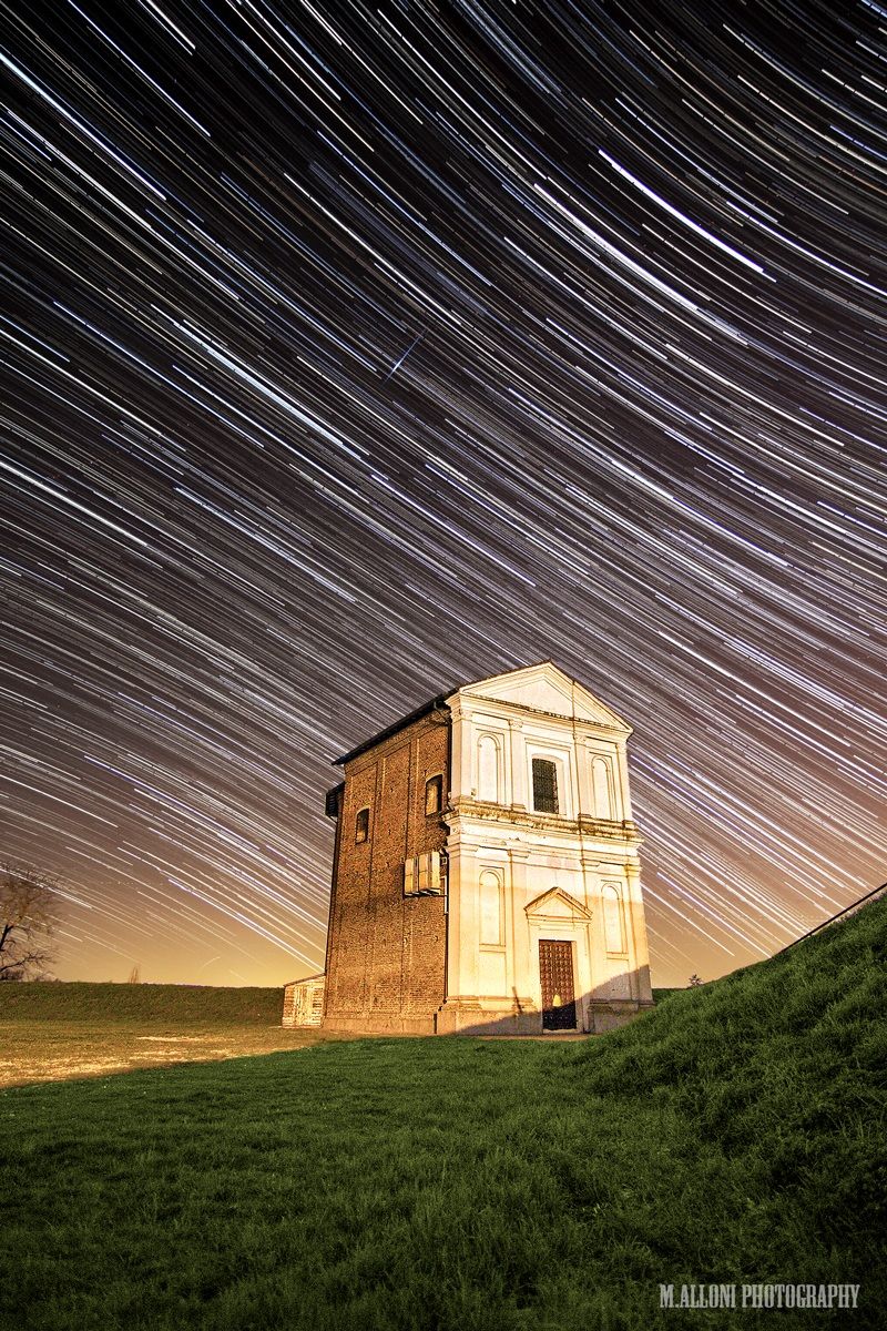 Startrail Santuario del Novello (pv)