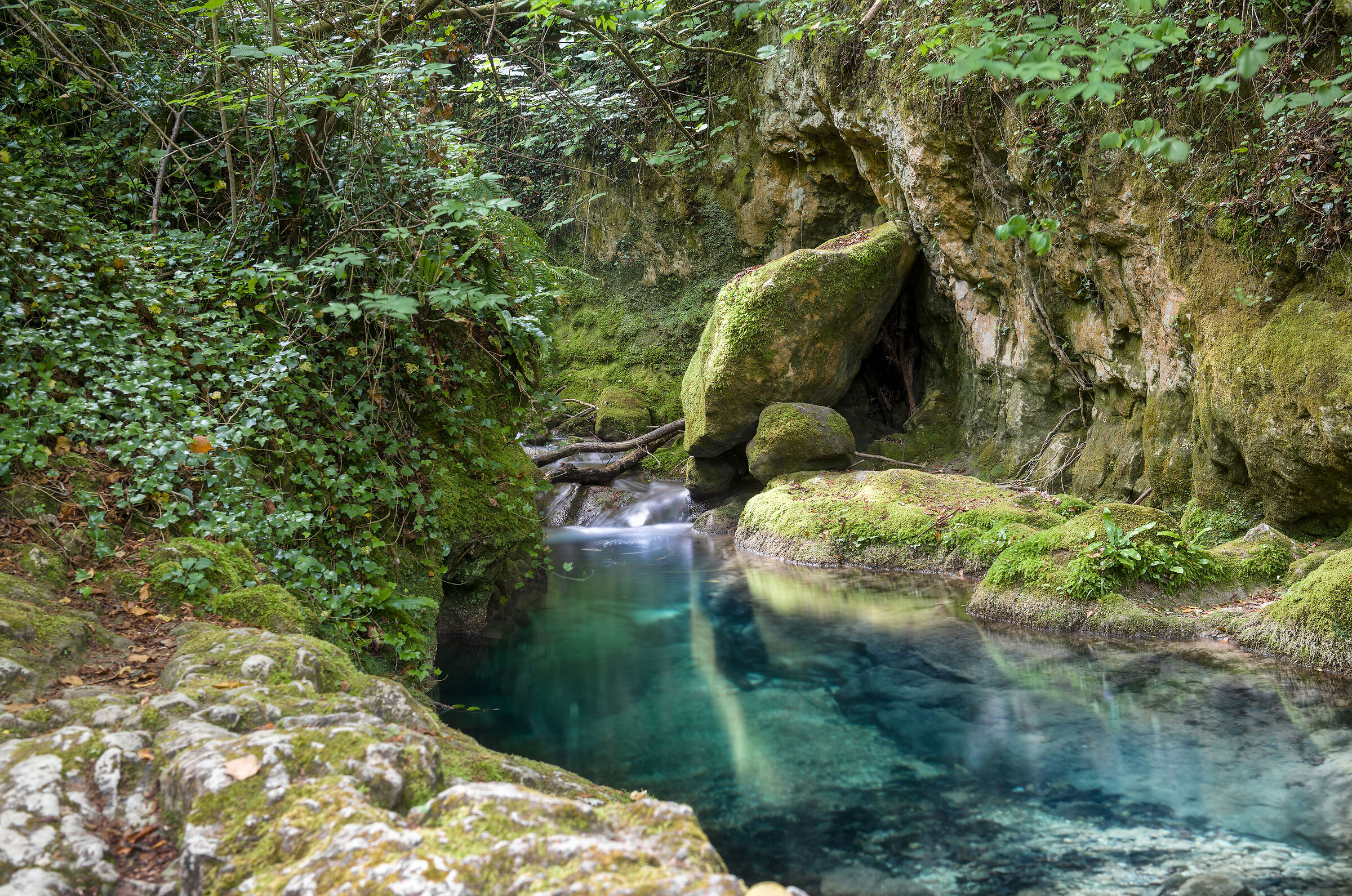 Sorgente Fiume Alento ( Serramonacesca)