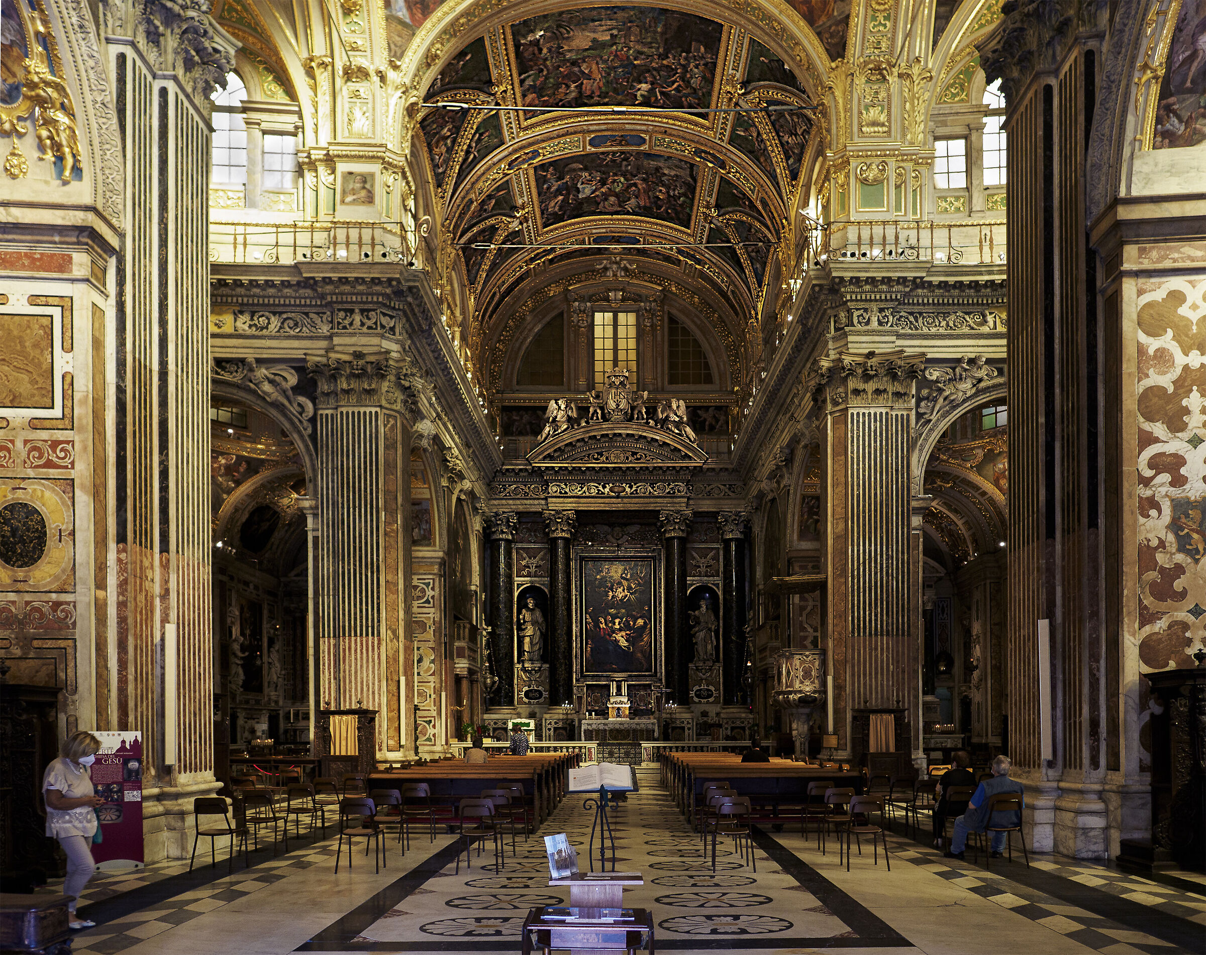 Genoa - Church of Jesus - Central Nave
