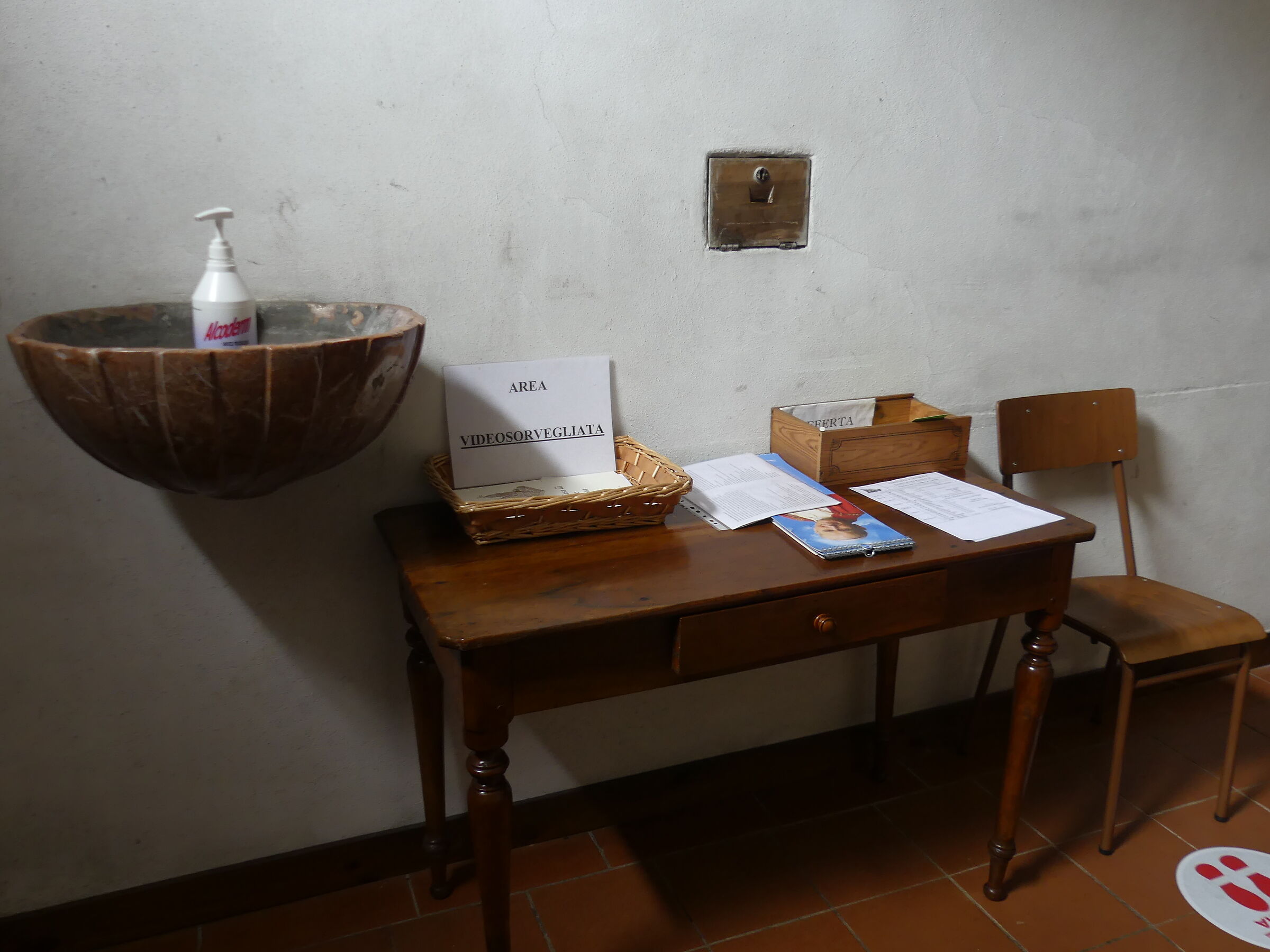 Ritorneremo ad usare l'acqua santa?