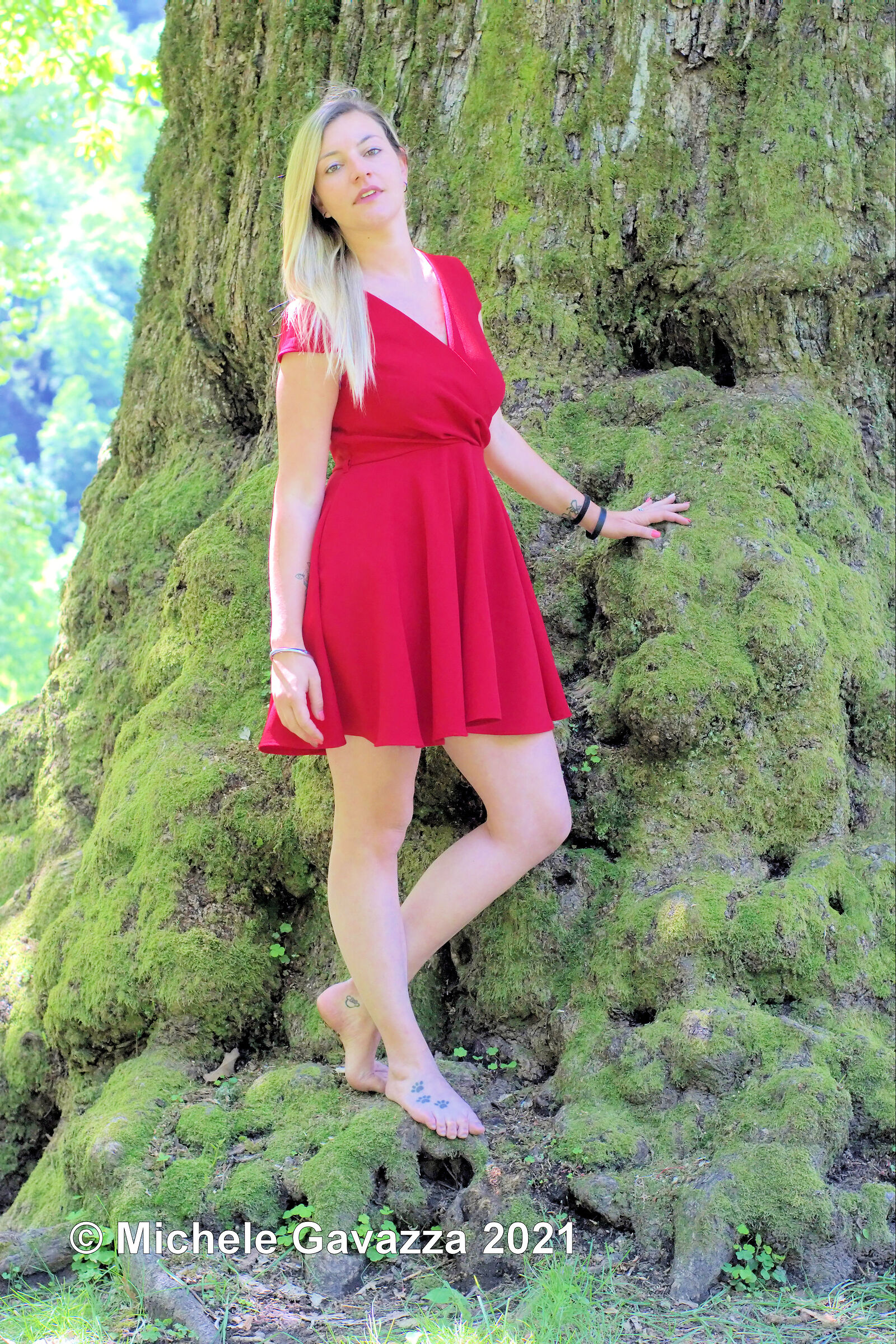 Ele in Wonderland 01