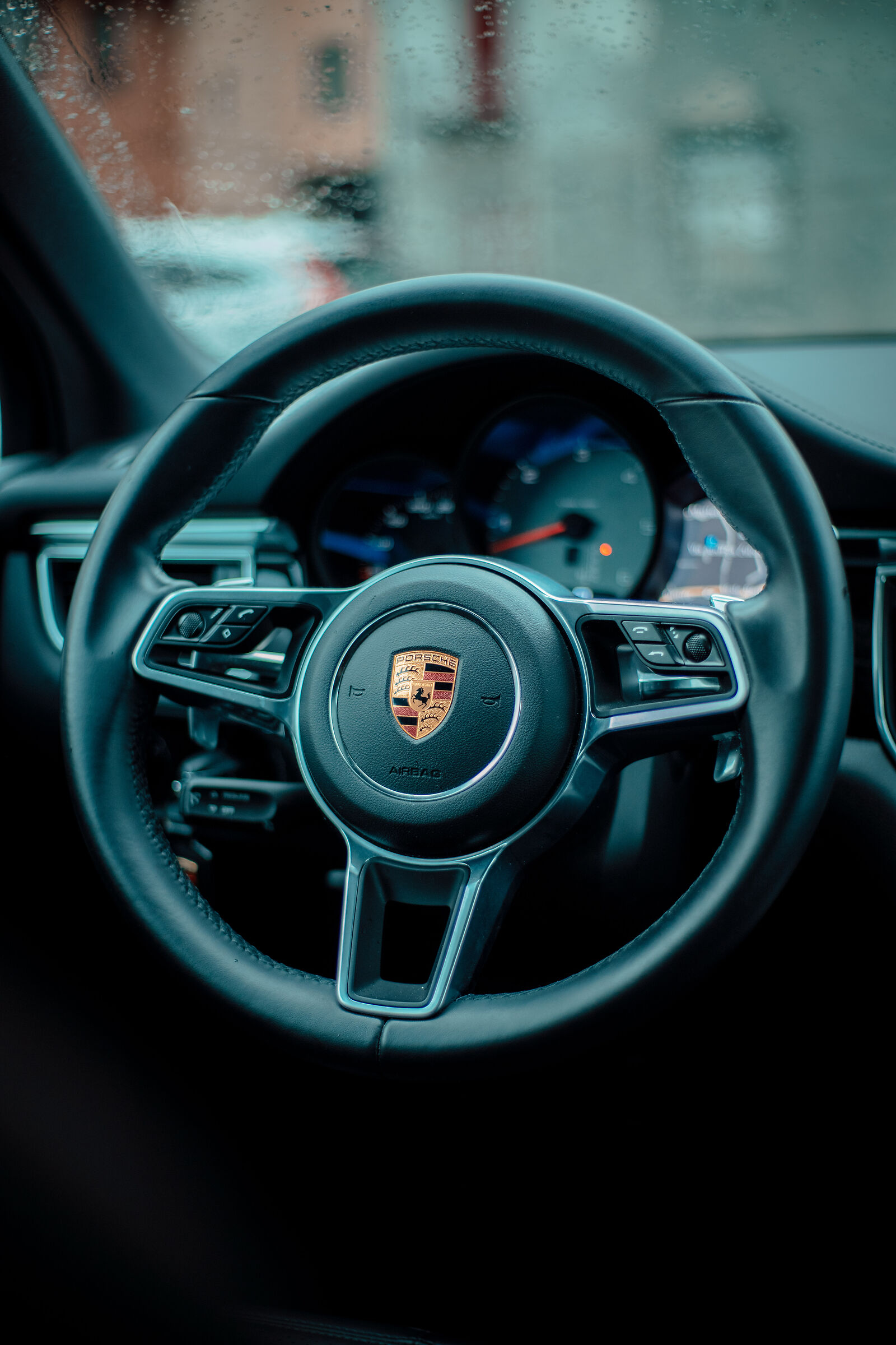 Porsche steering wheel