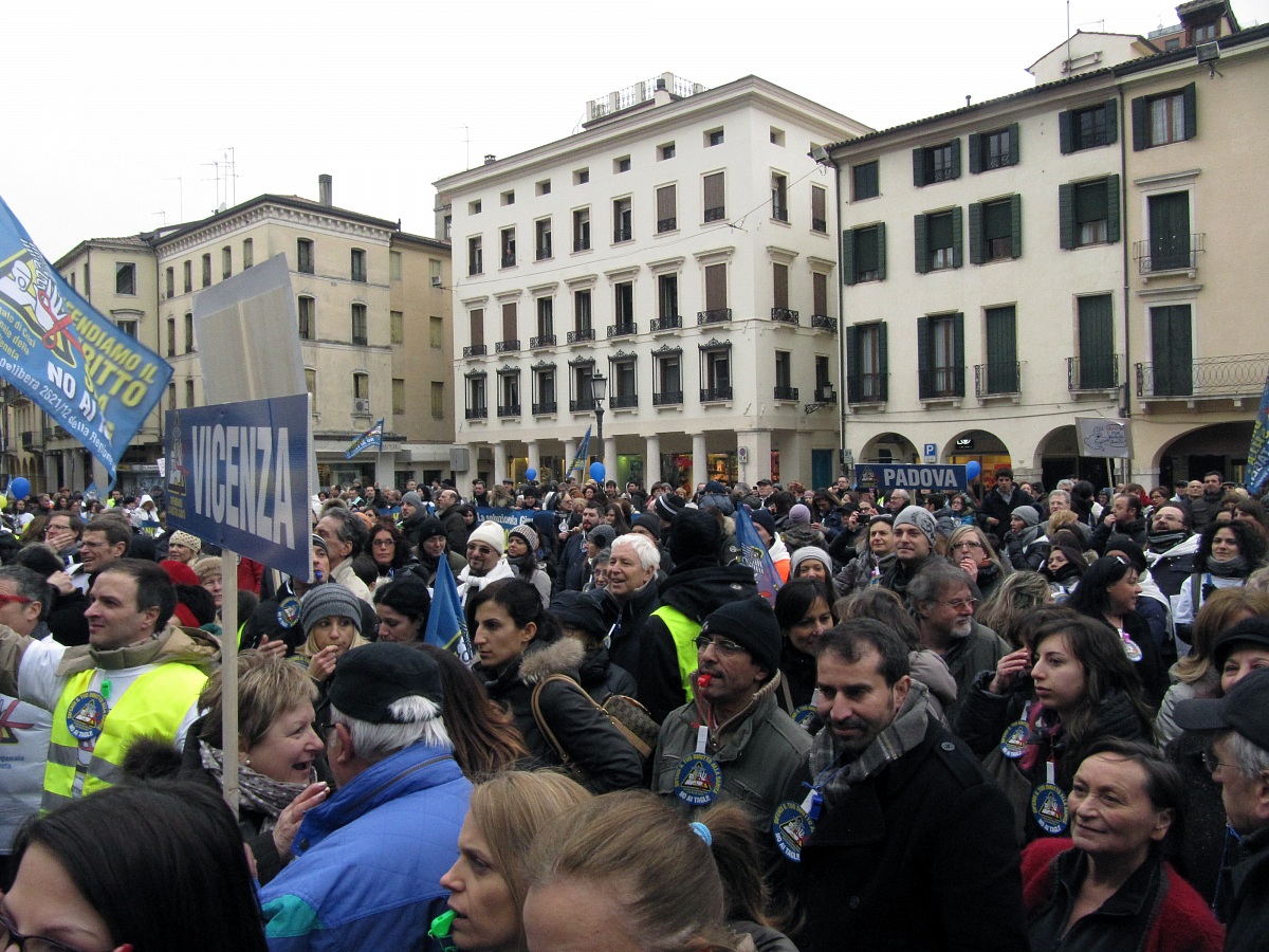 Protesta per il diritto alla Sanita' a Padova - 2
