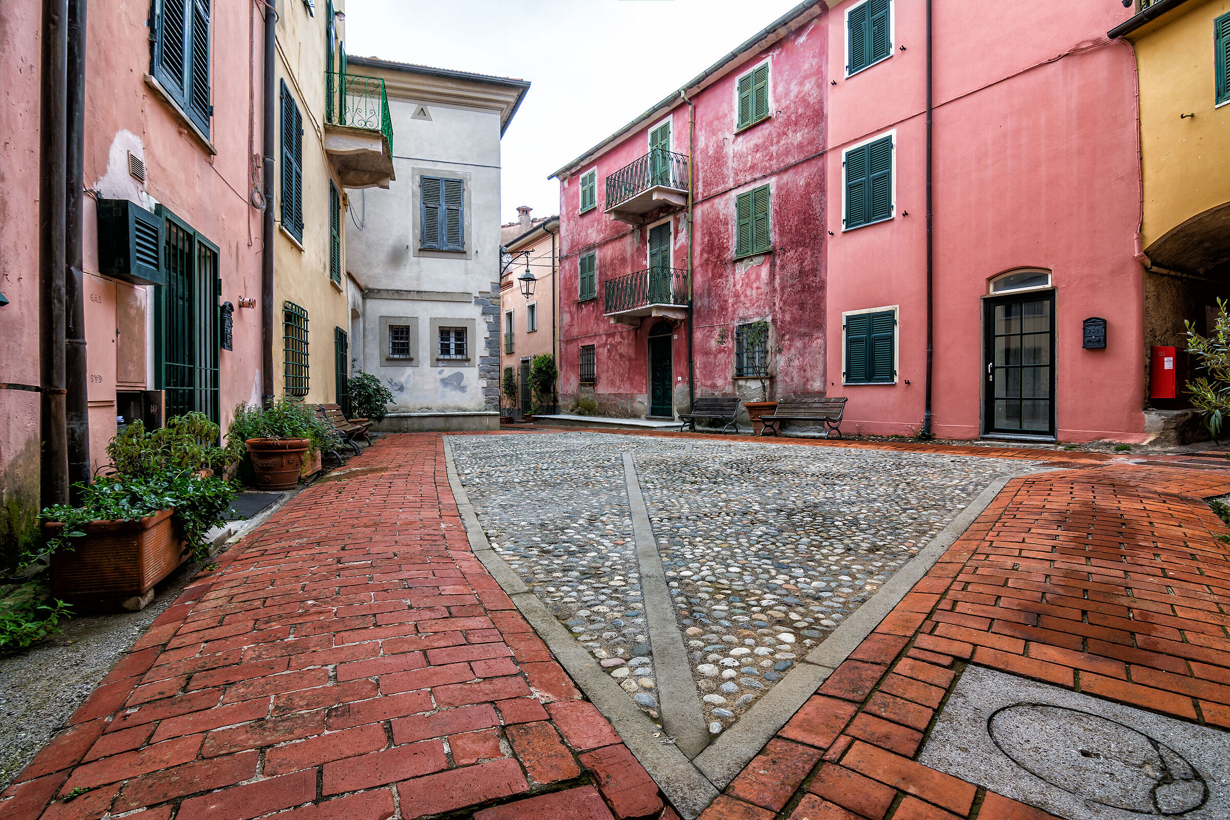 Nel centro di Montemarcello