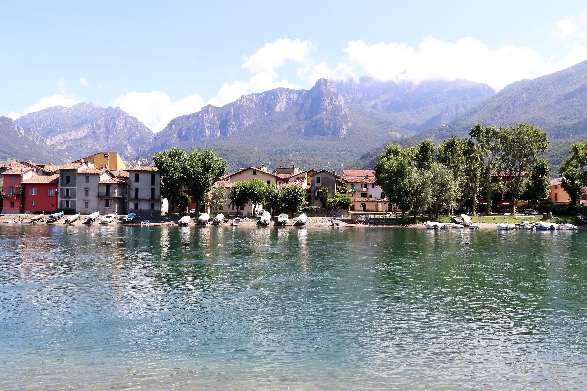 Pescarenico (LC) with Mount Resegone